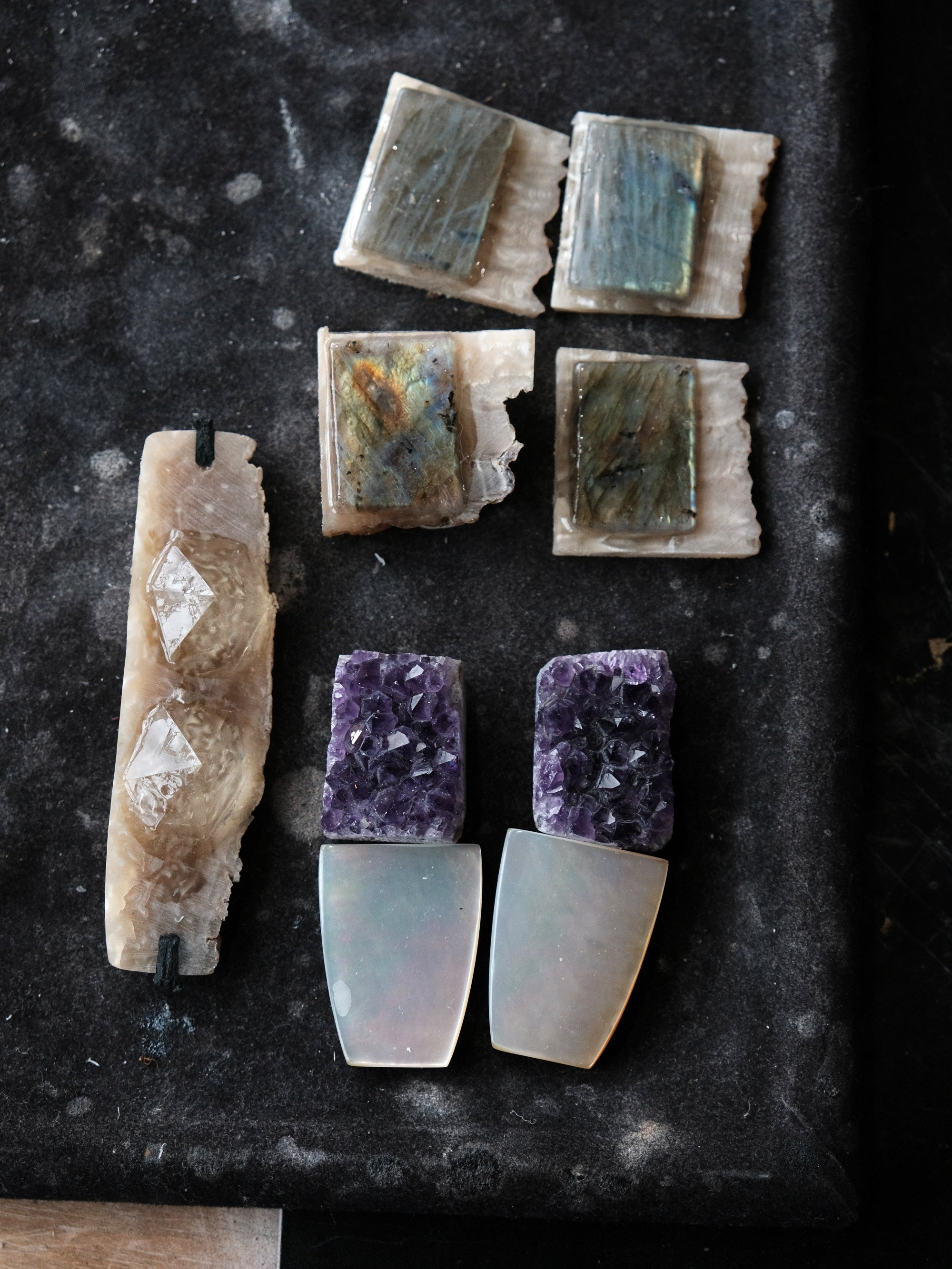 Earrings: amethyst, mother of pearl, amaranth