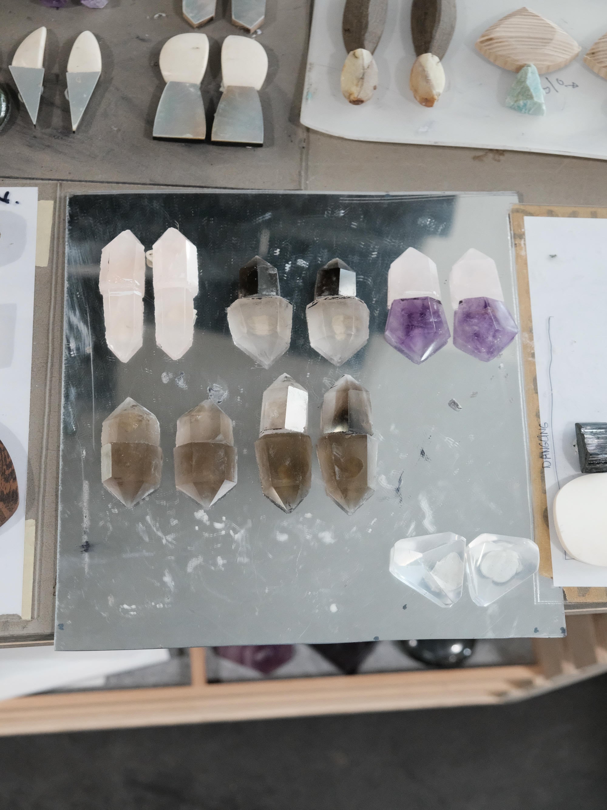 Earrings: amethyst, rosequartz