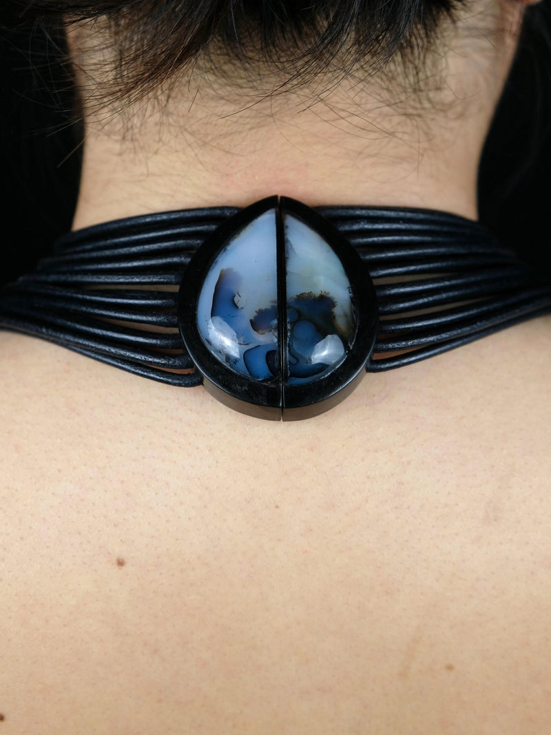 Necklace: dendritic agate, ebony, leather