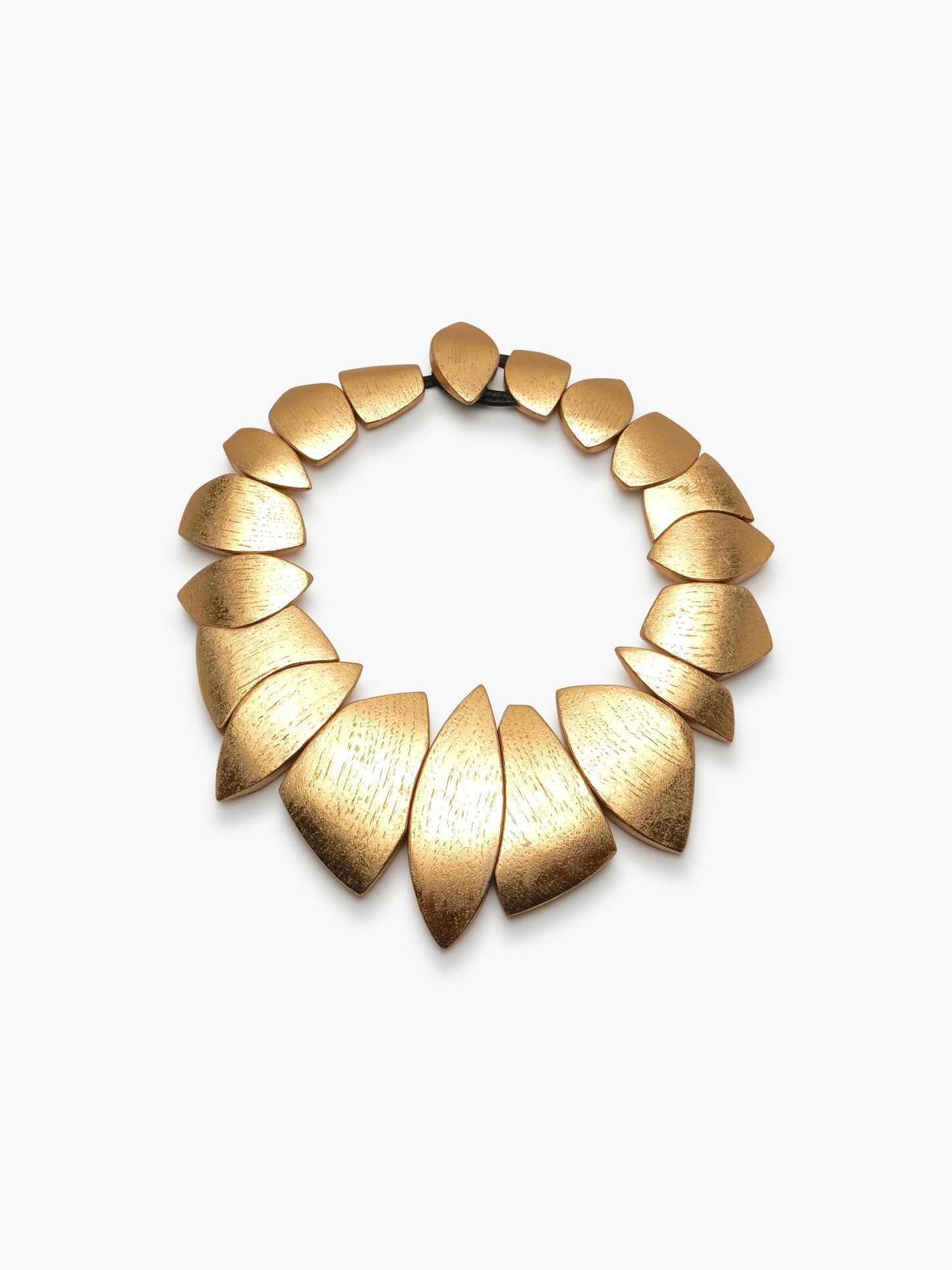 Cara necklace: goldfoil