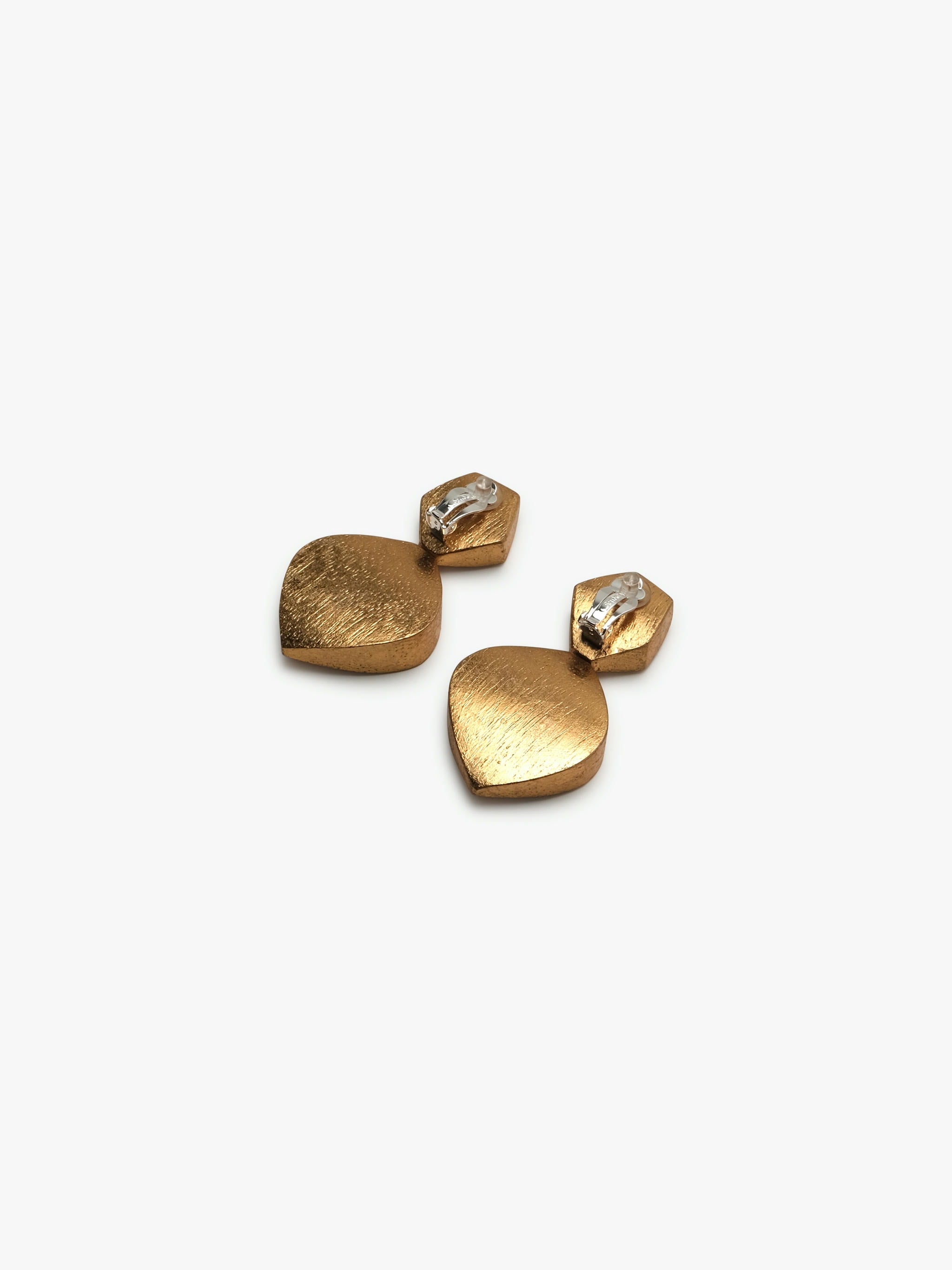 Amia earring: goldfoil