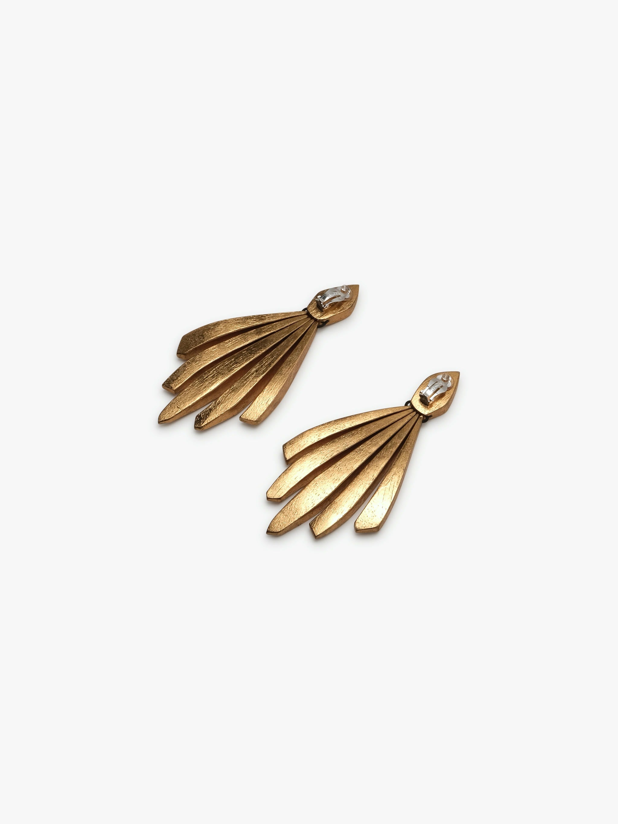 Taylor earring: goldfoil