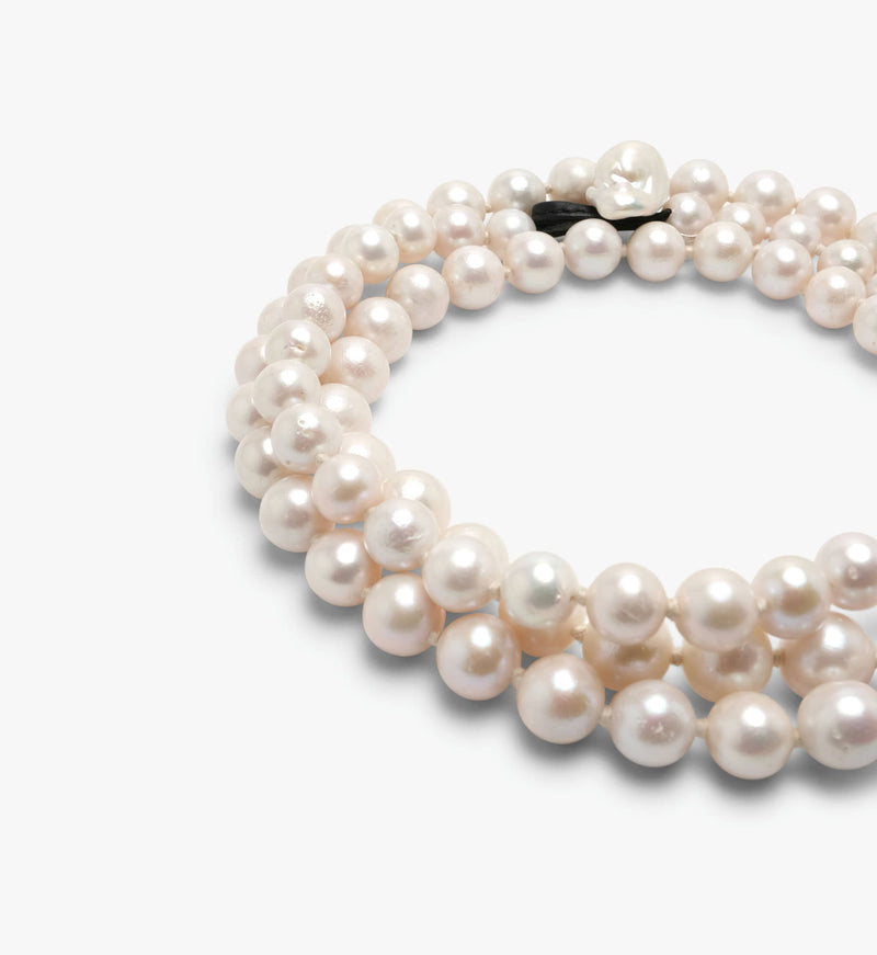 Astrée necklace: freshwater pearls