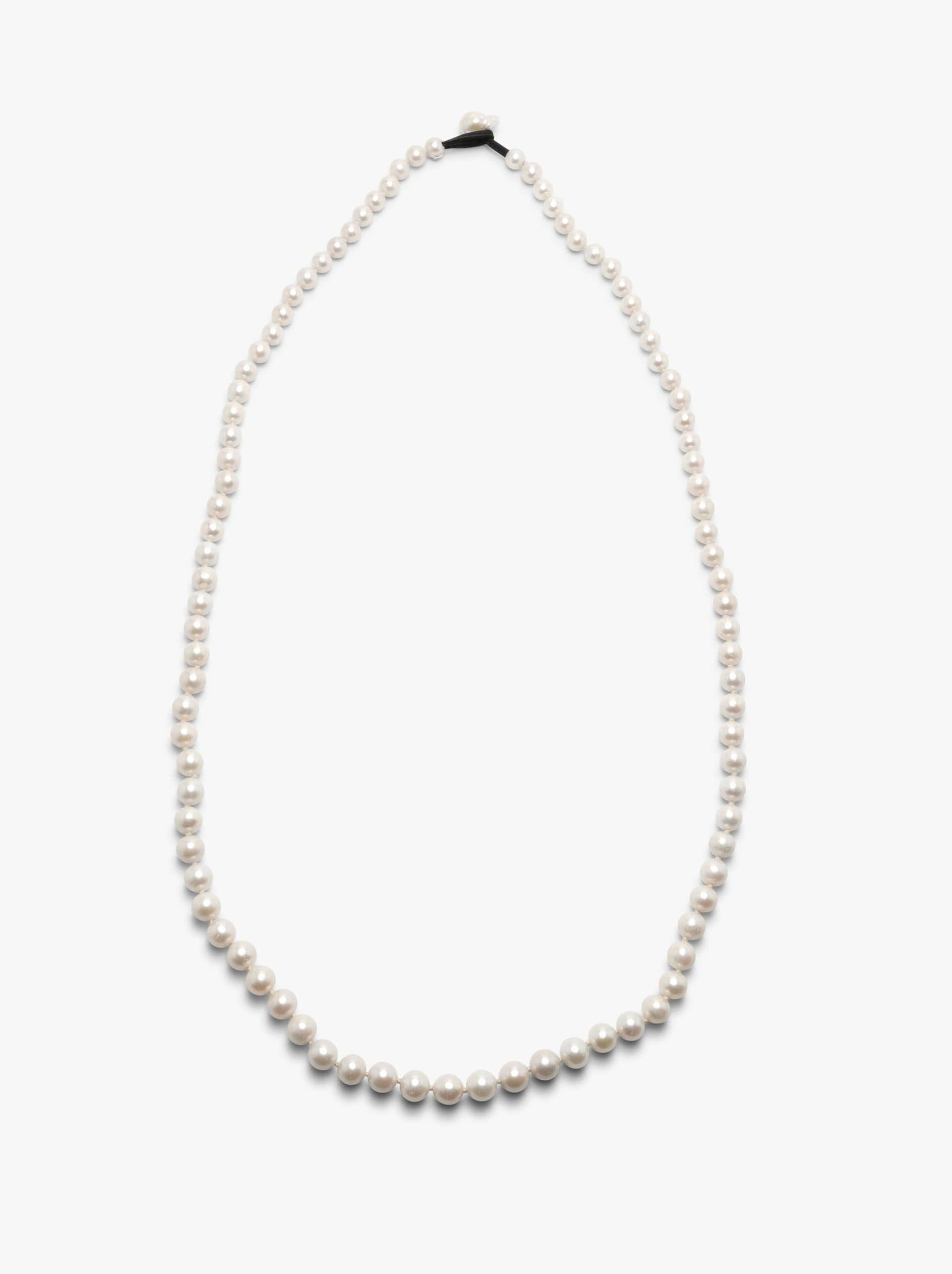 Astrée necklace: freshwater pearls