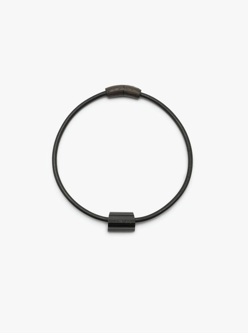 Liaison necklace: leather, bog oak, tourmaline