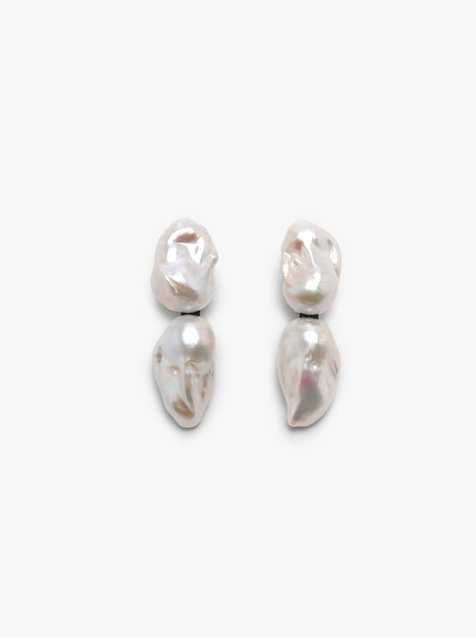 Earclips: double baroque pearls