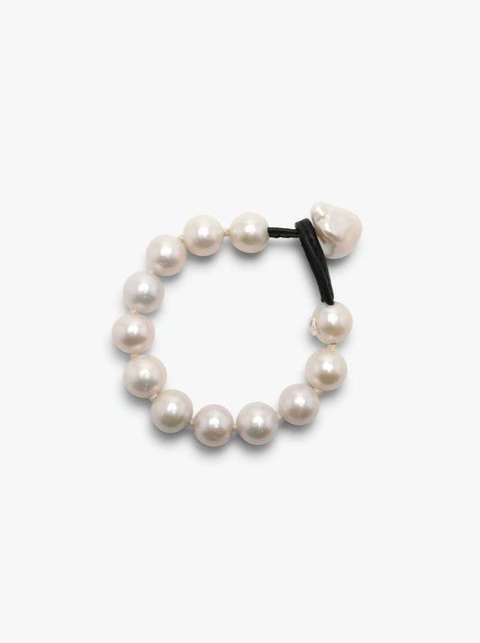 Bracelet: freshwater pearls