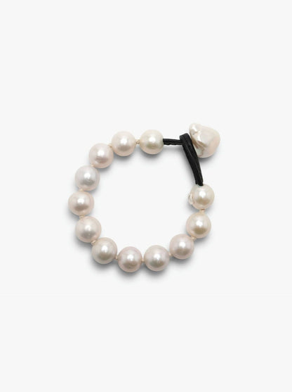 Mint bracelet: freshwater pearls