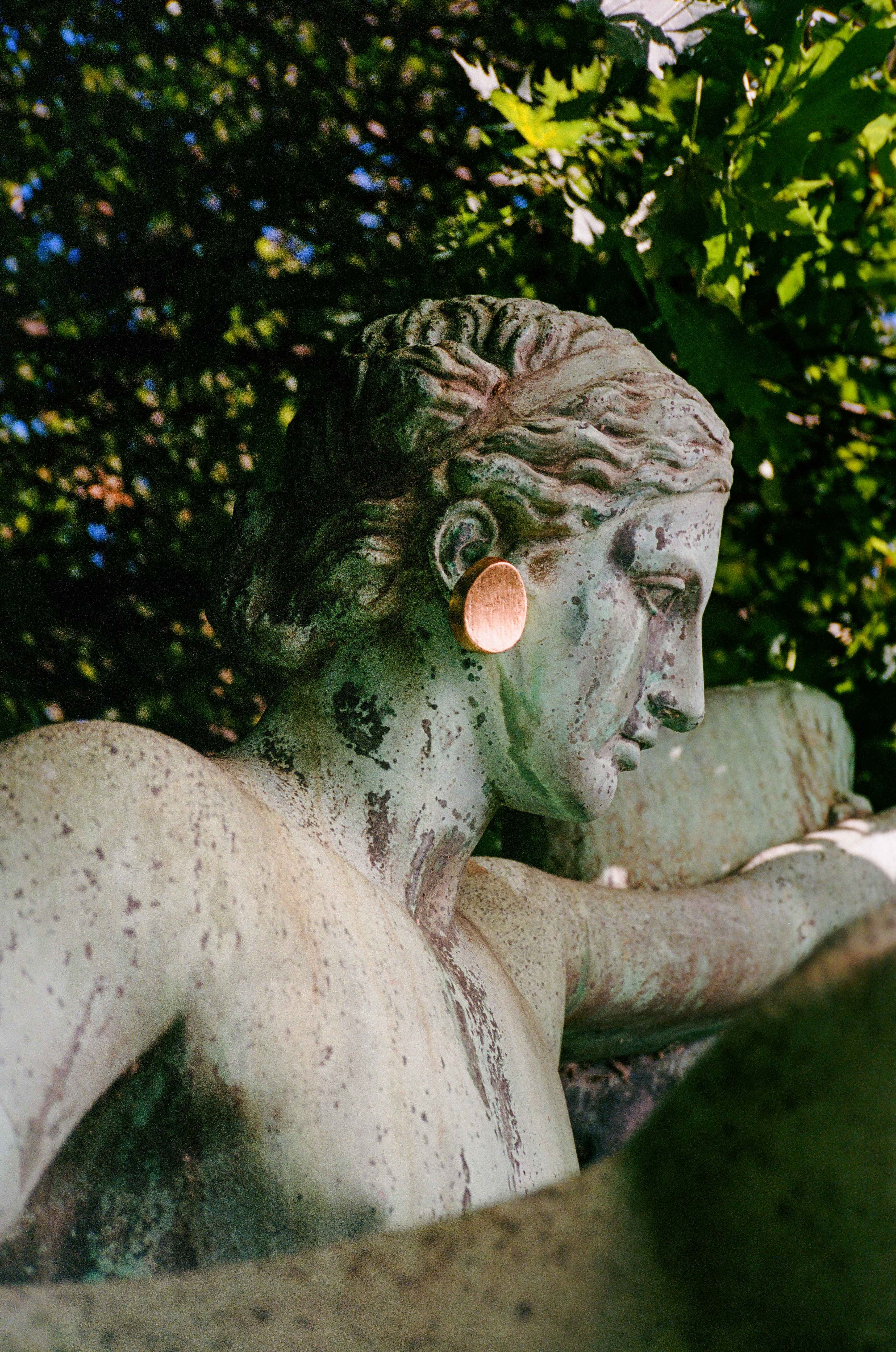 Eyra earrings: acacia, goldfoil