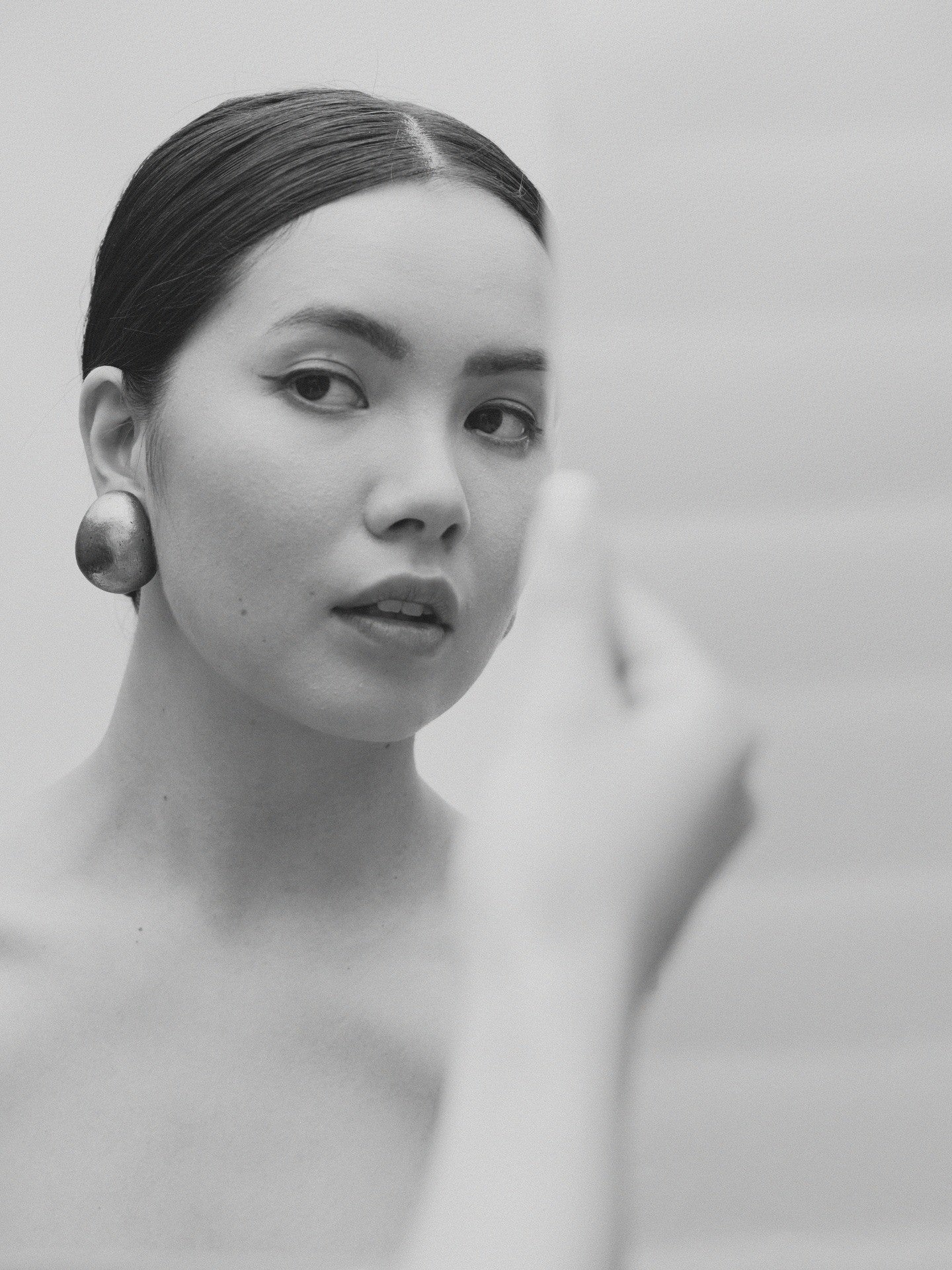 Corda earrings: acacia, dark silverfoil