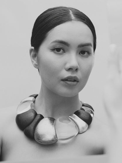 Oria necklace: mixed materials