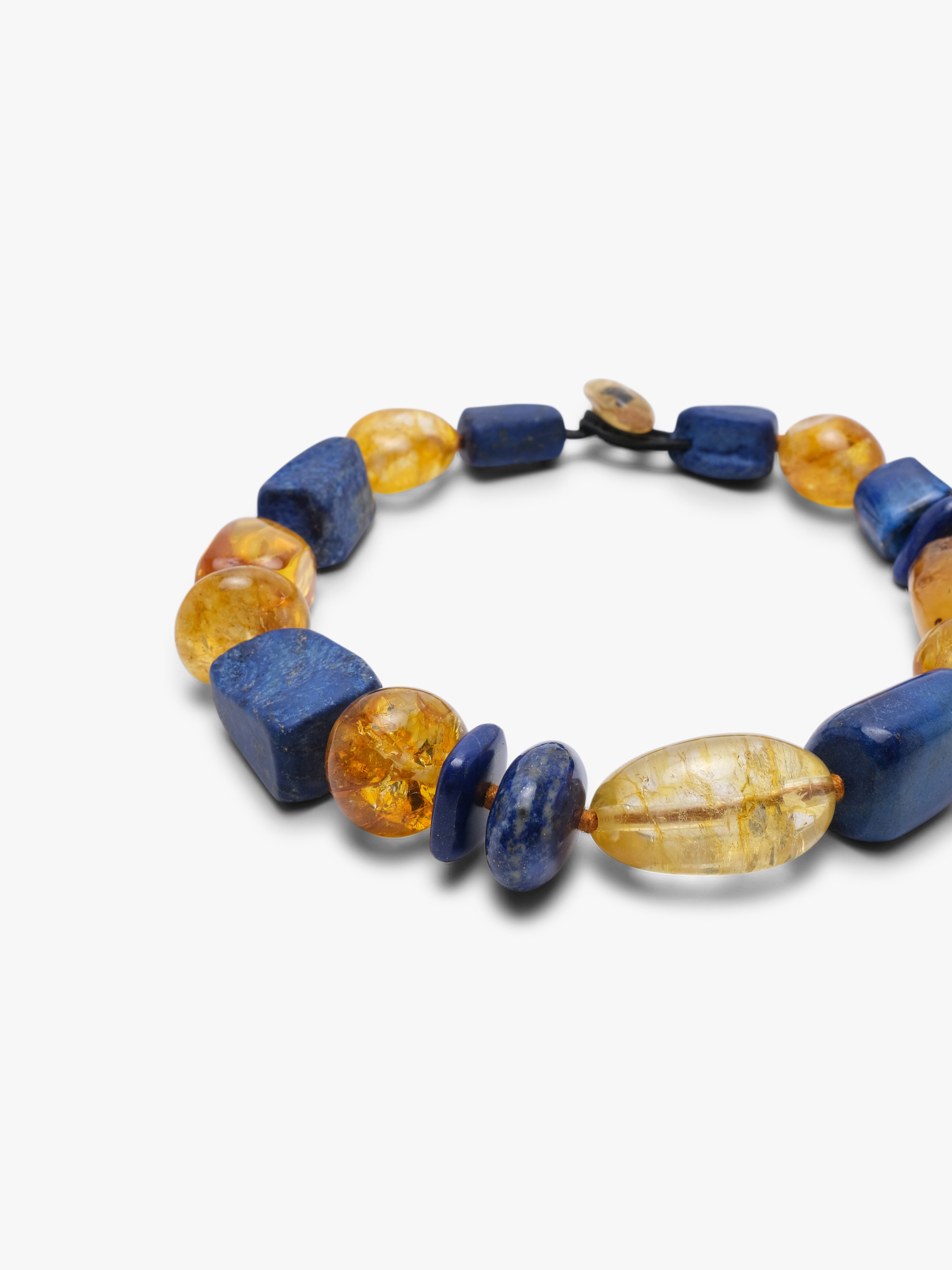 Necklace: amber, lapis lazuli