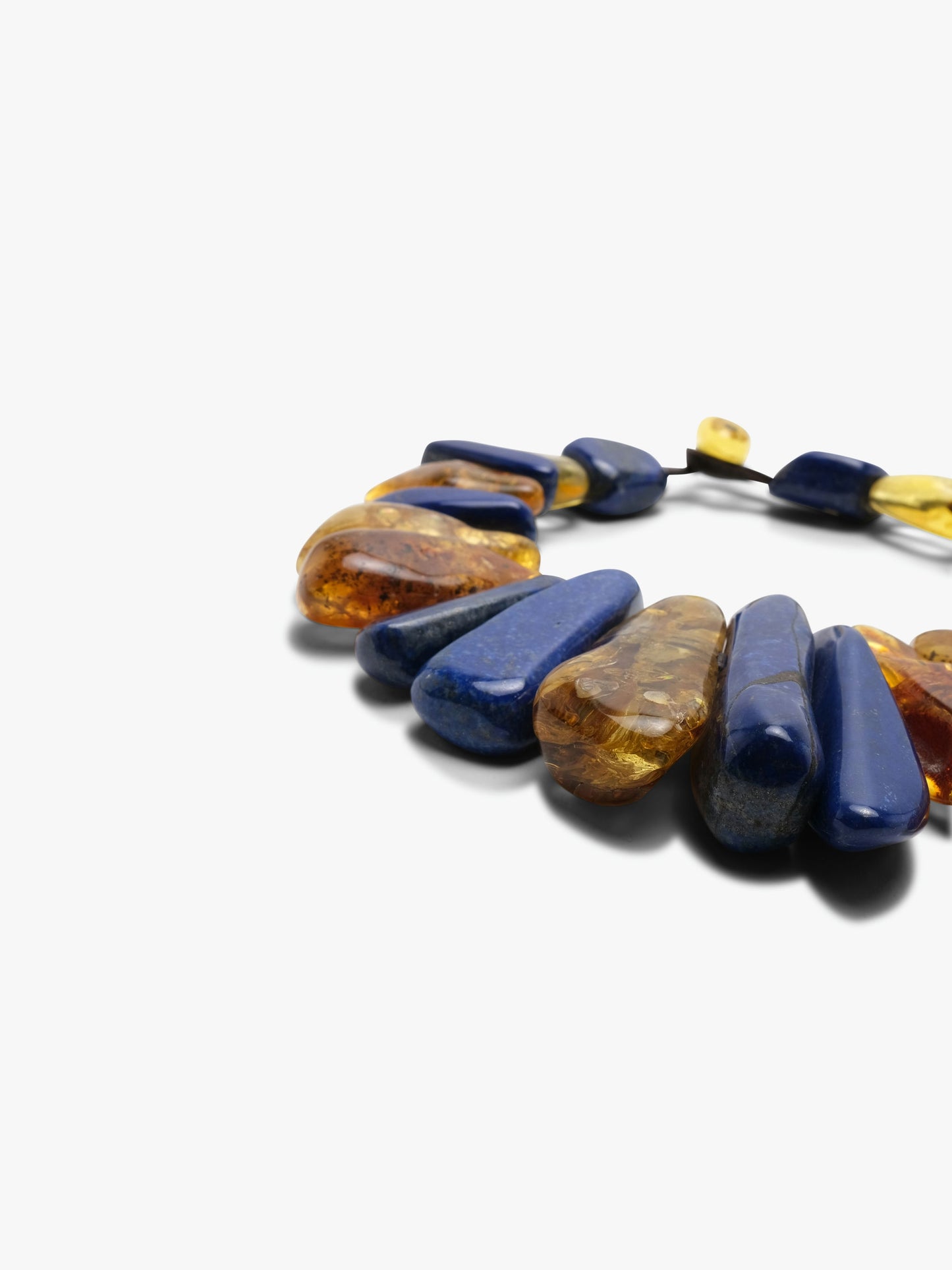 Necklace: lapis lazuli, amber