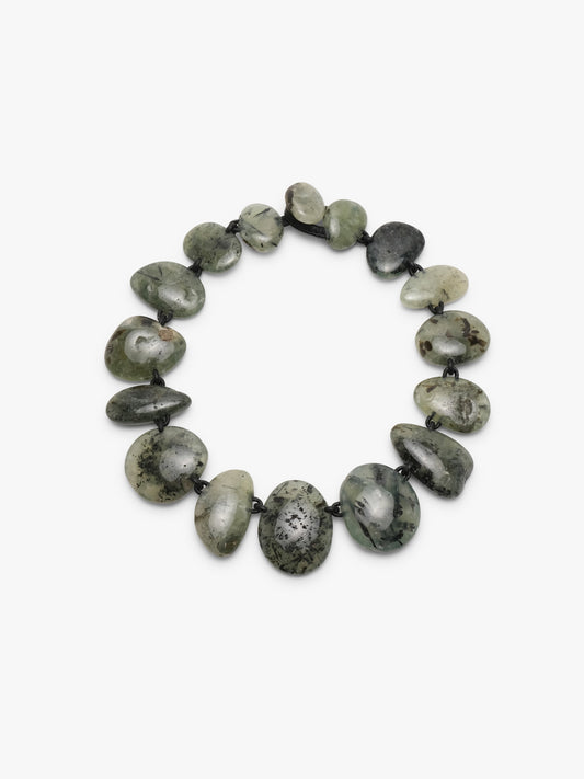 Necklace: prehnite