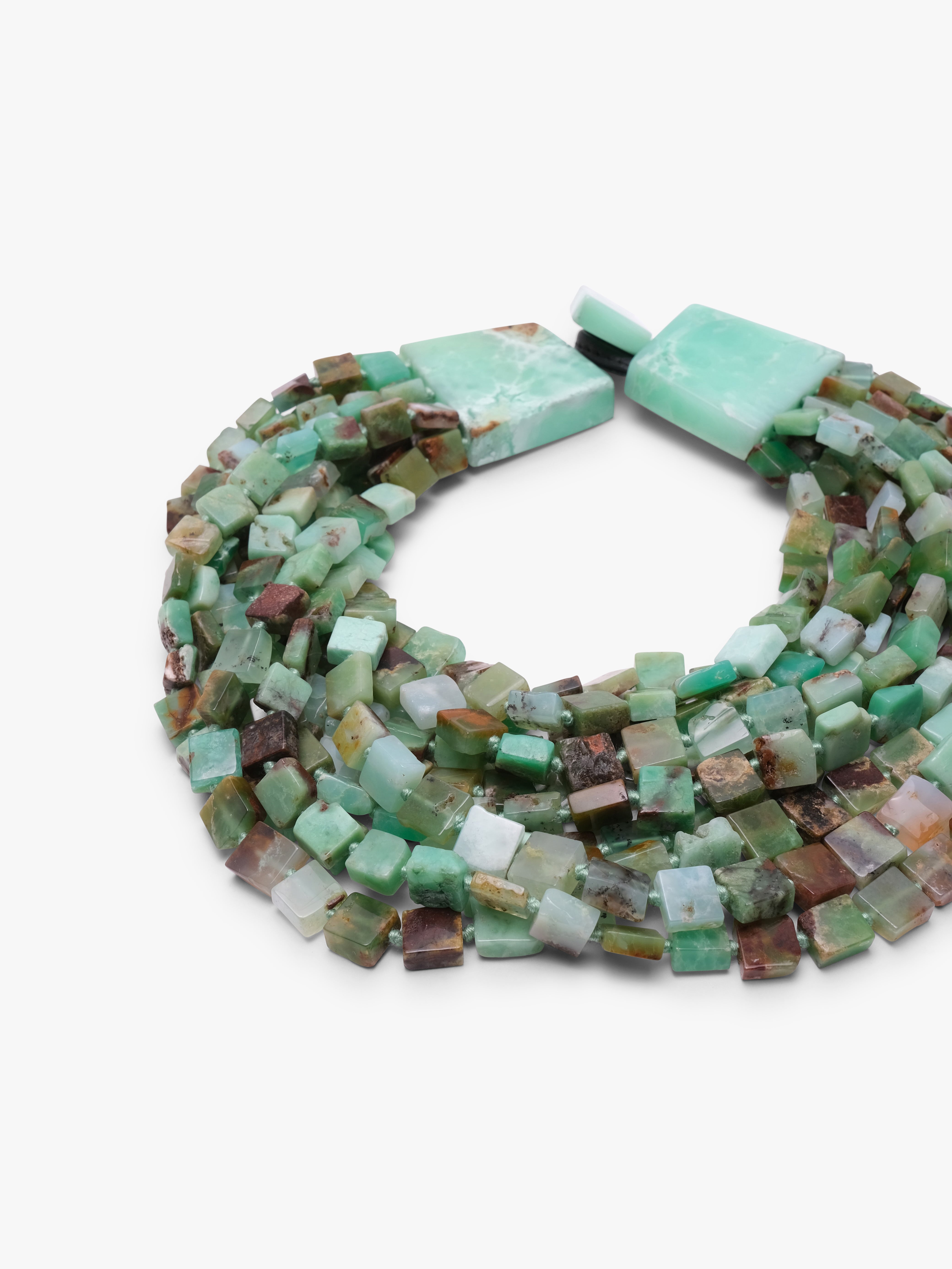 Necklace: chrysoprase