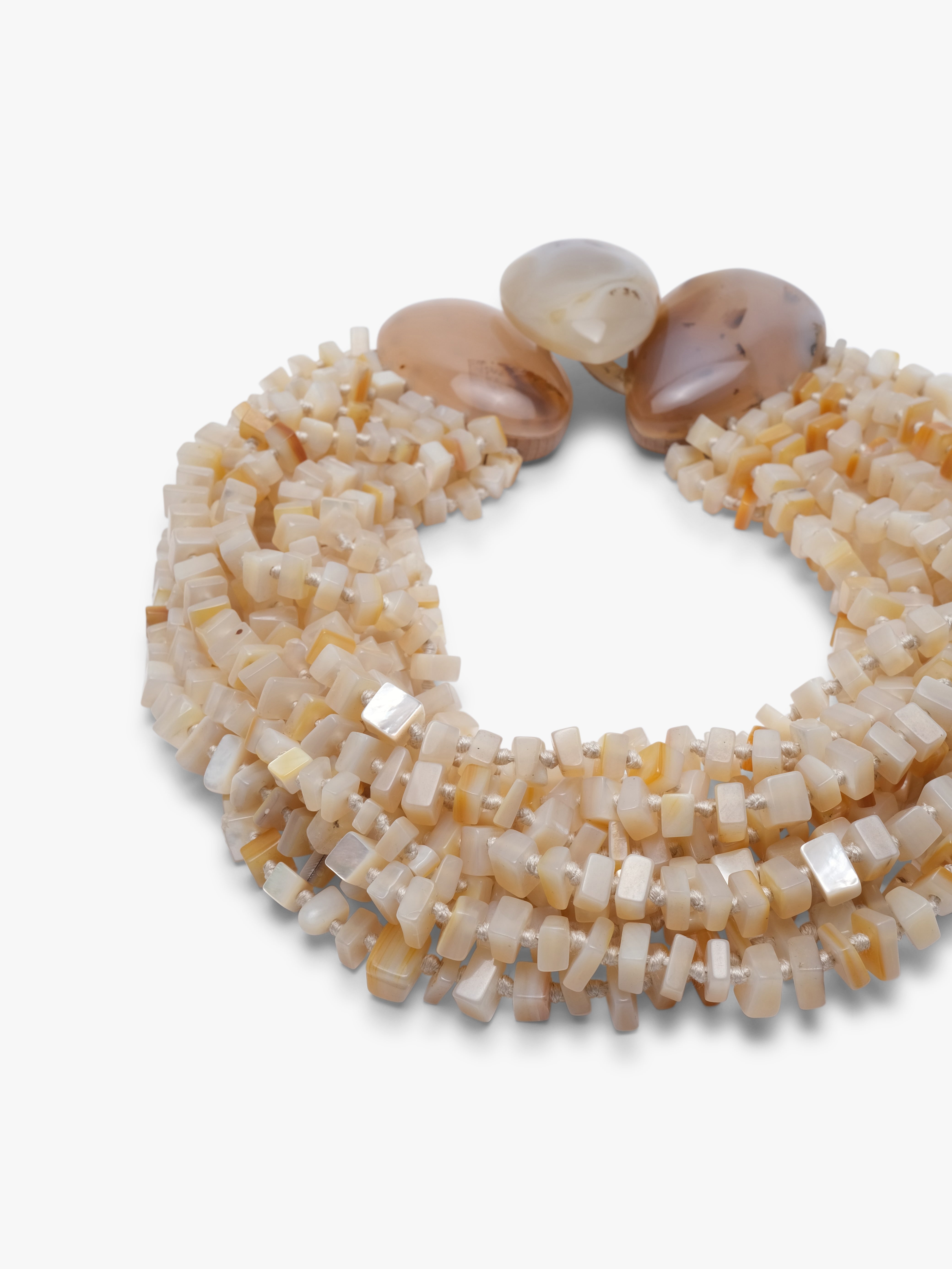 Necklace: mother of pearl, agate, beech