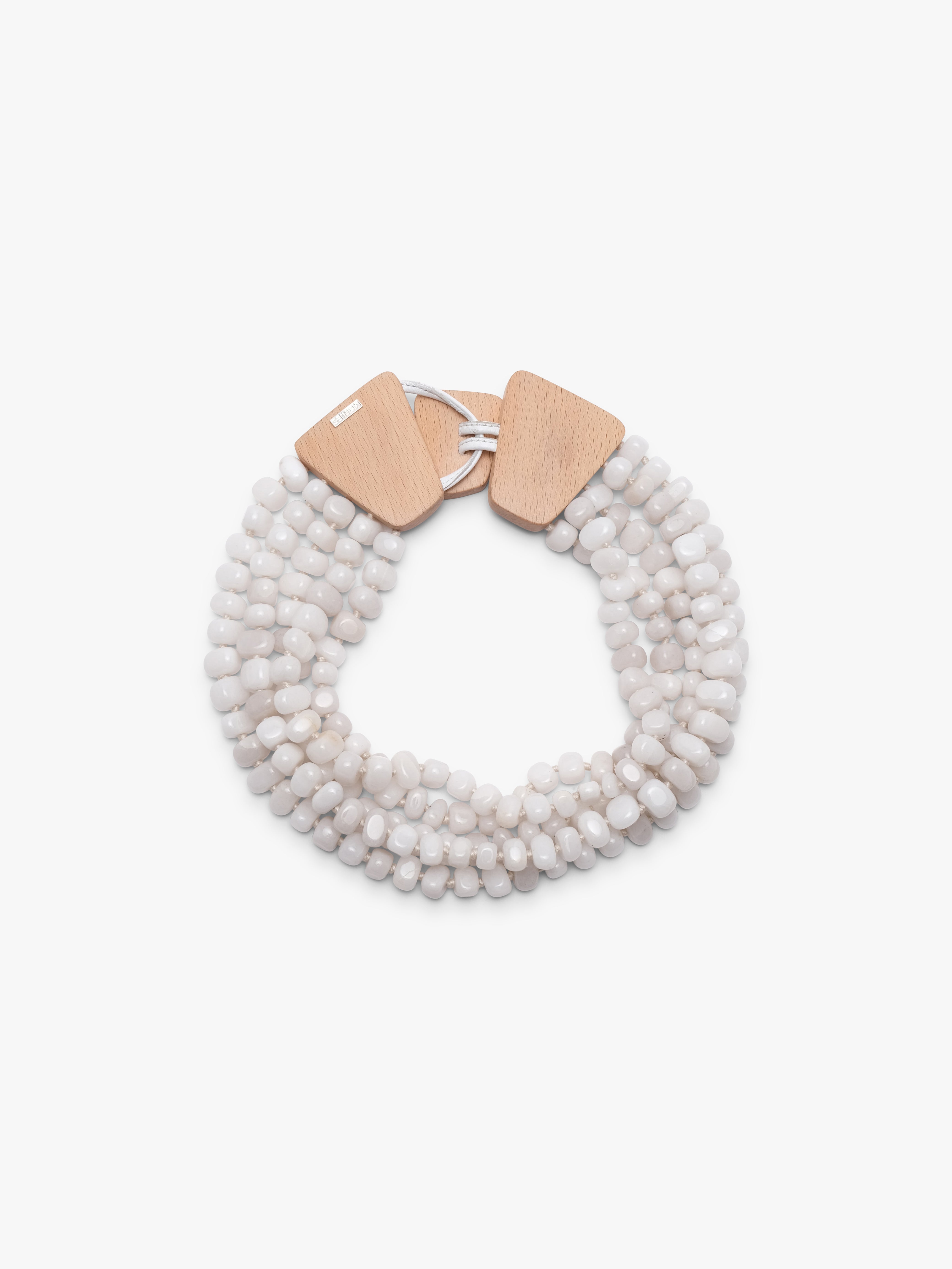 Necklace: agate, beech, mother of pearl