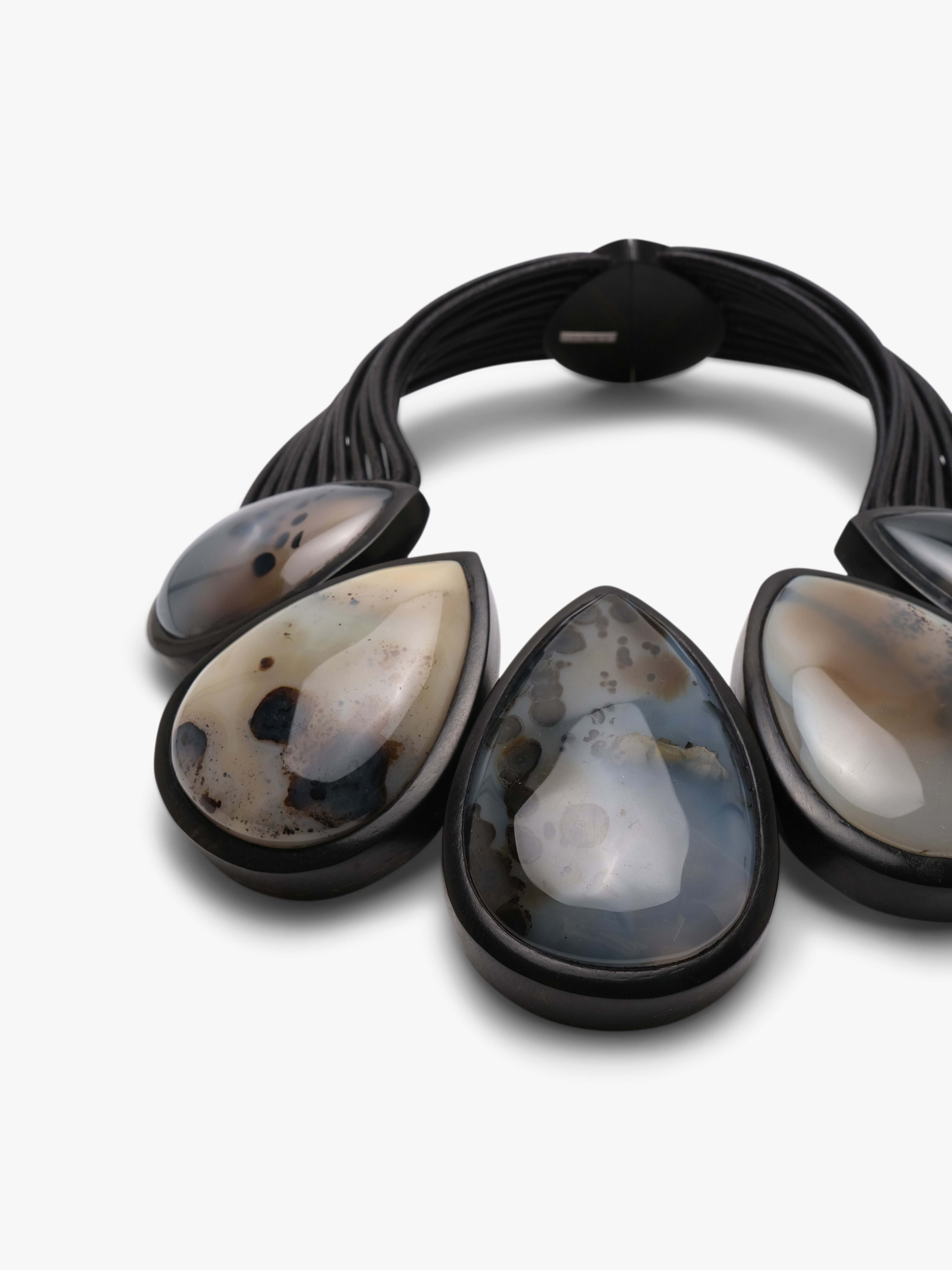Necklace: dendritic agate, ebony, leather