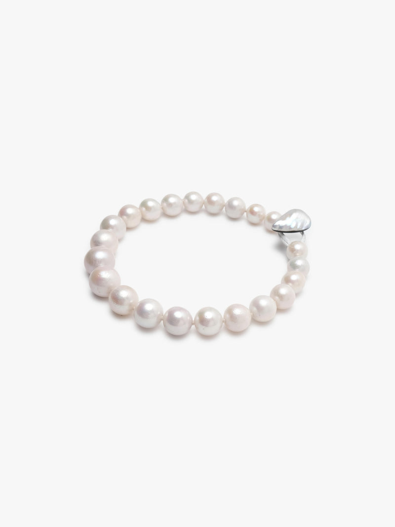Pearl necklace on a white background