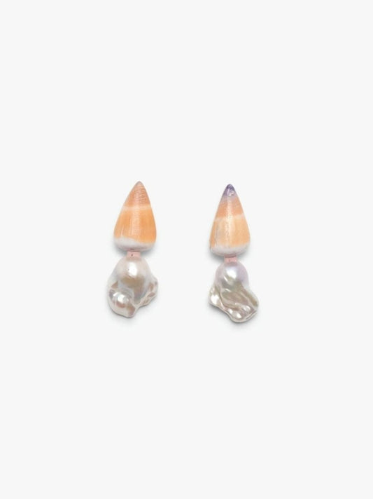 Earring: baroque pearl, shell