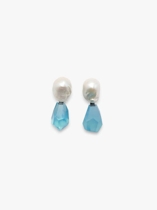 Earclips: baroque pearl, aquamarine