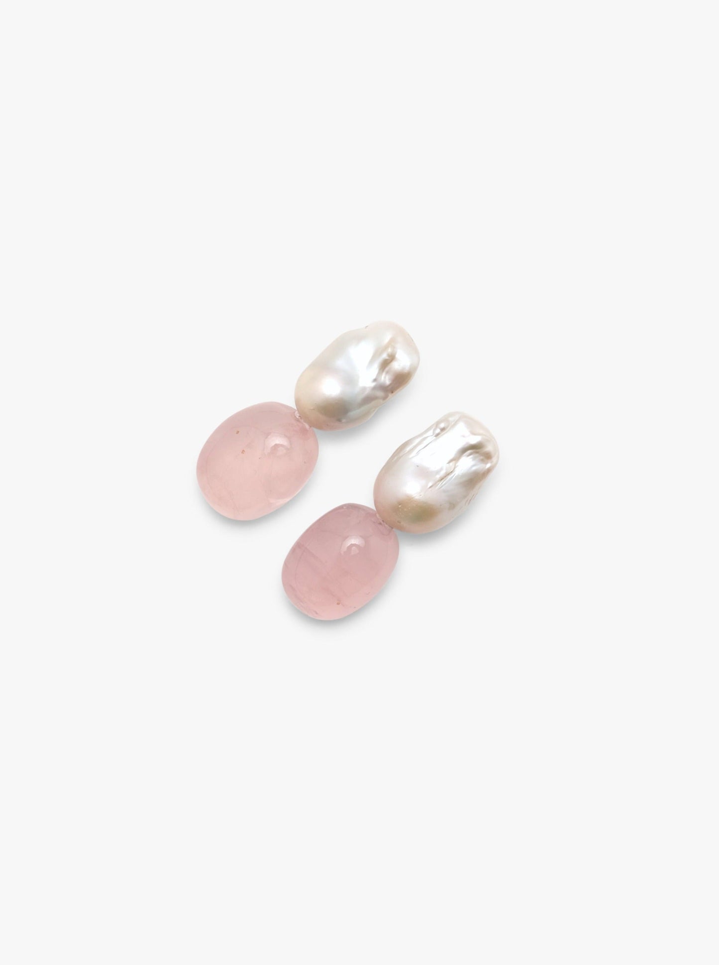 Stud earrings: baroque pearl, rose quartz