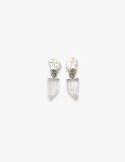 Earring: pearl, quartz, steel wire