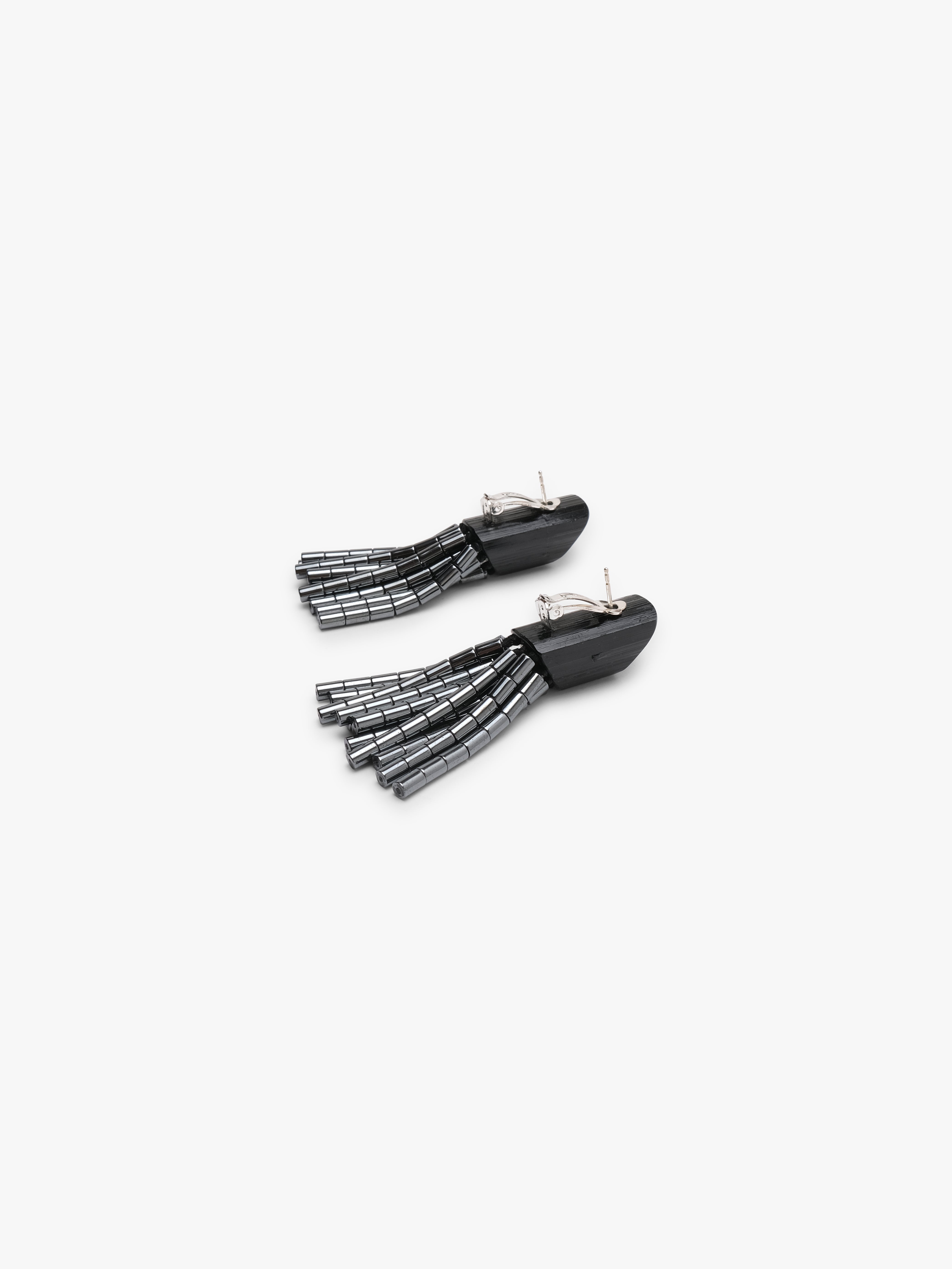 Earring: tourmaline, hematite