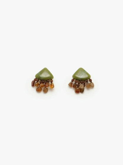 Earring: serpentine, agate, horn