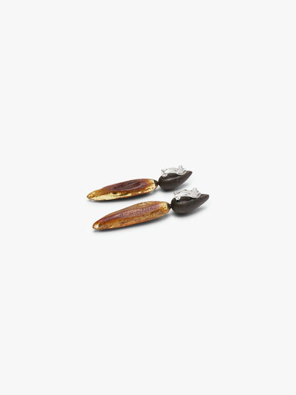 Earrings: bog oak, amber