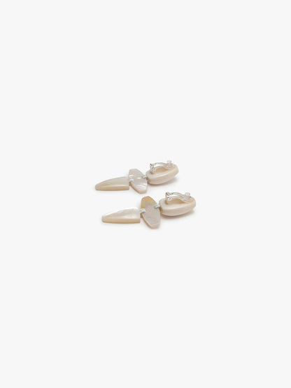 Earring: mother of pearl, bone