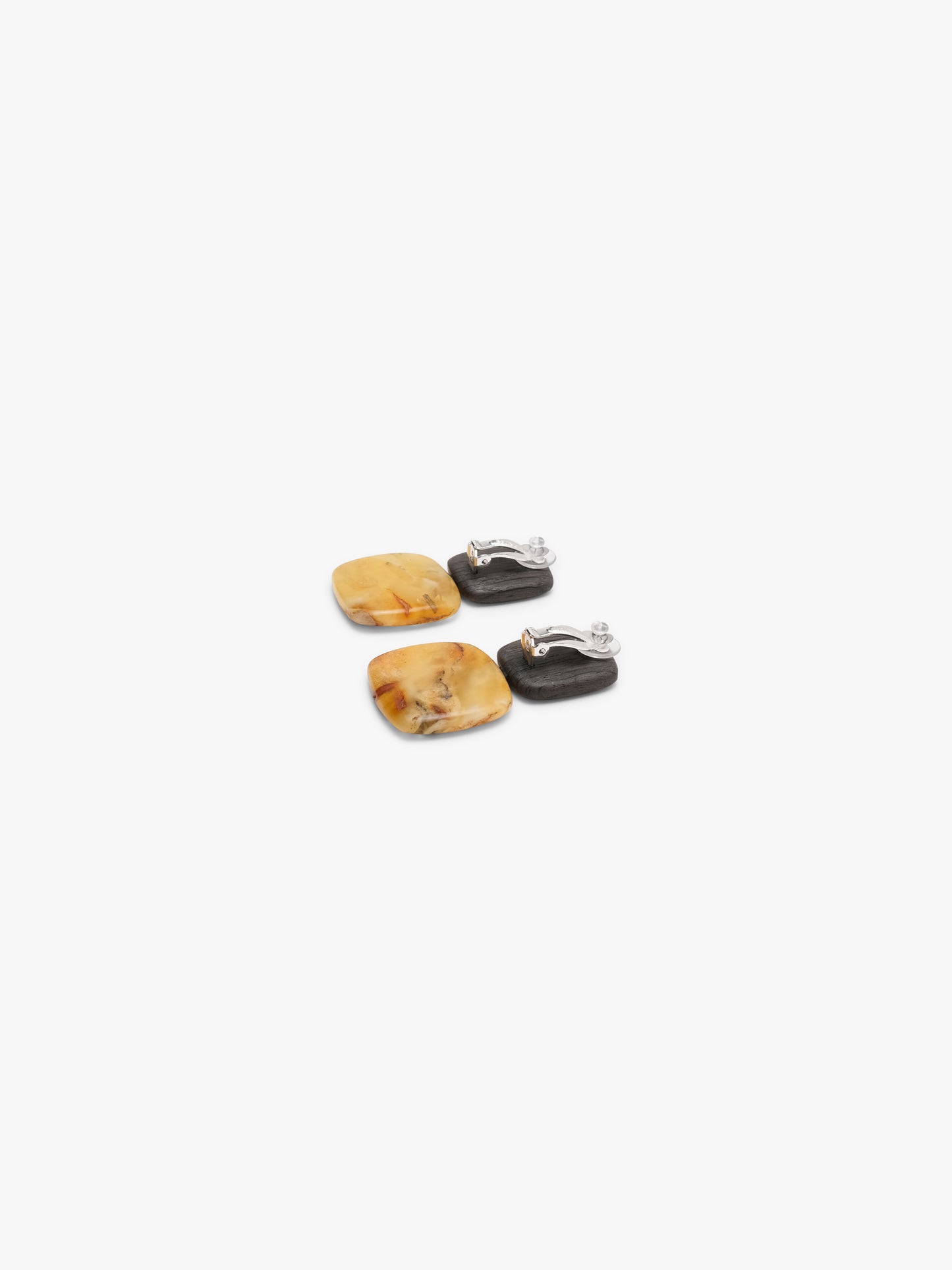 Earrings: bog oak, amber