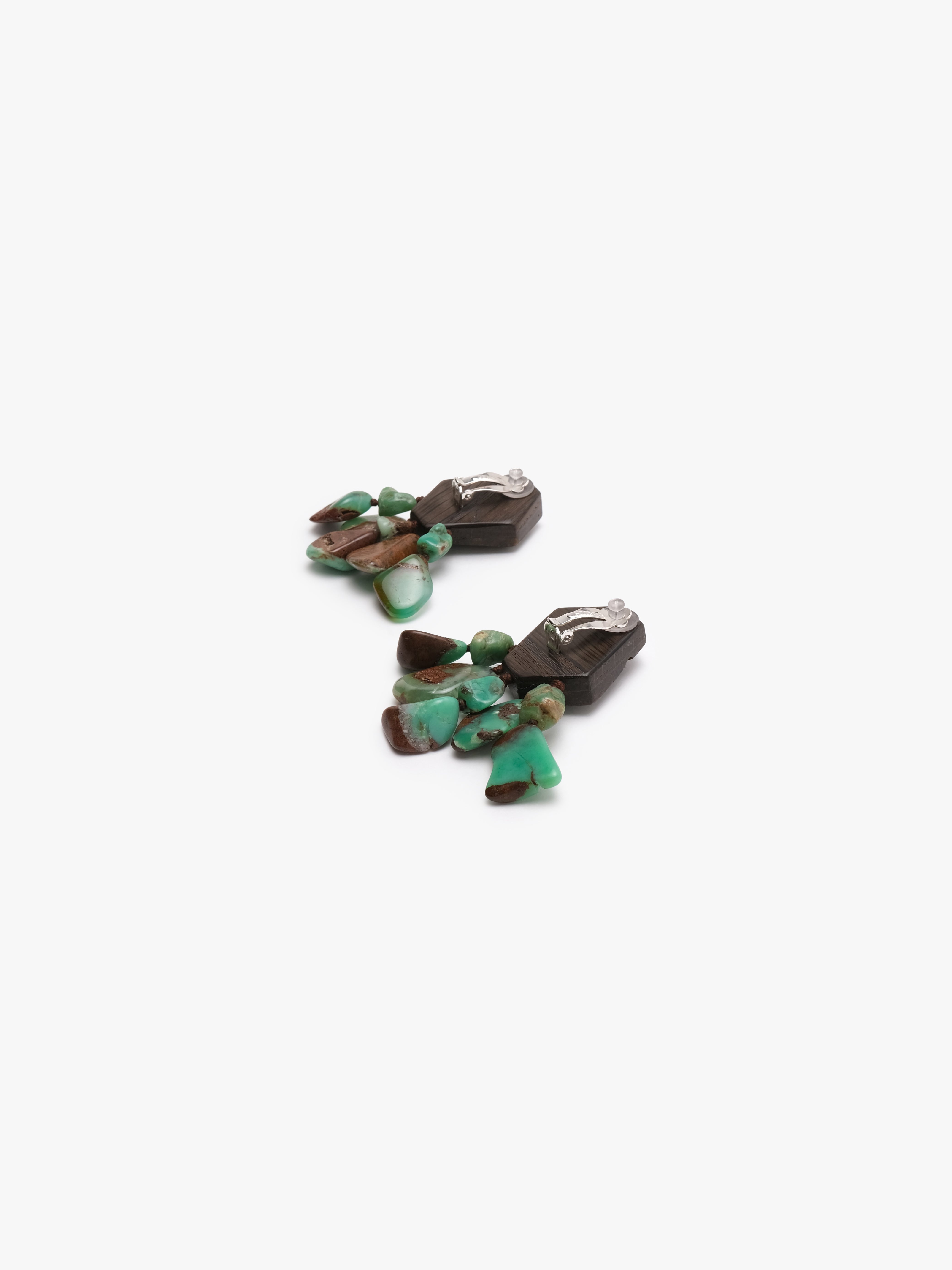 Earrings: bog oak, chrysoprase