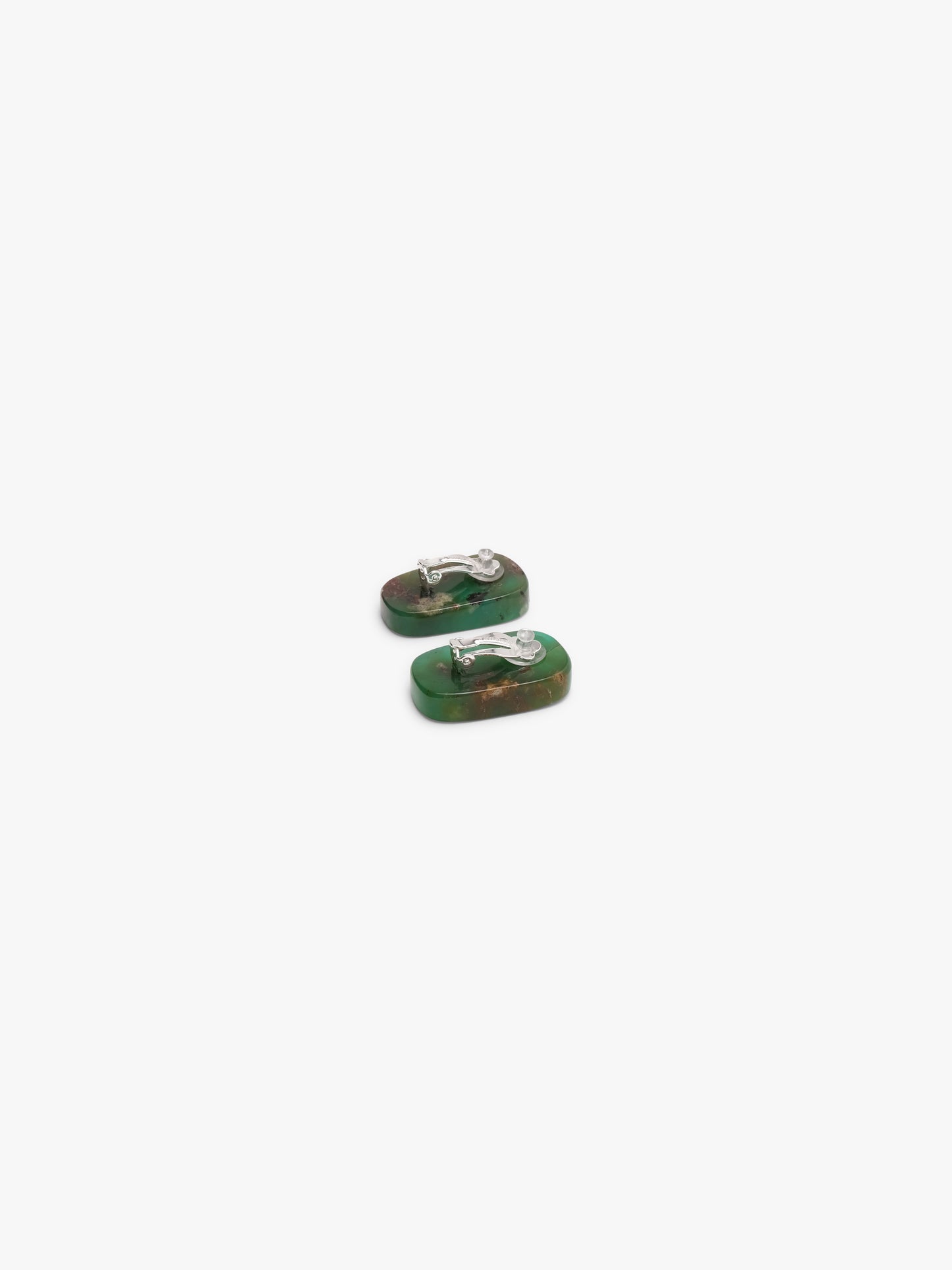 Earrings: chrysoprase