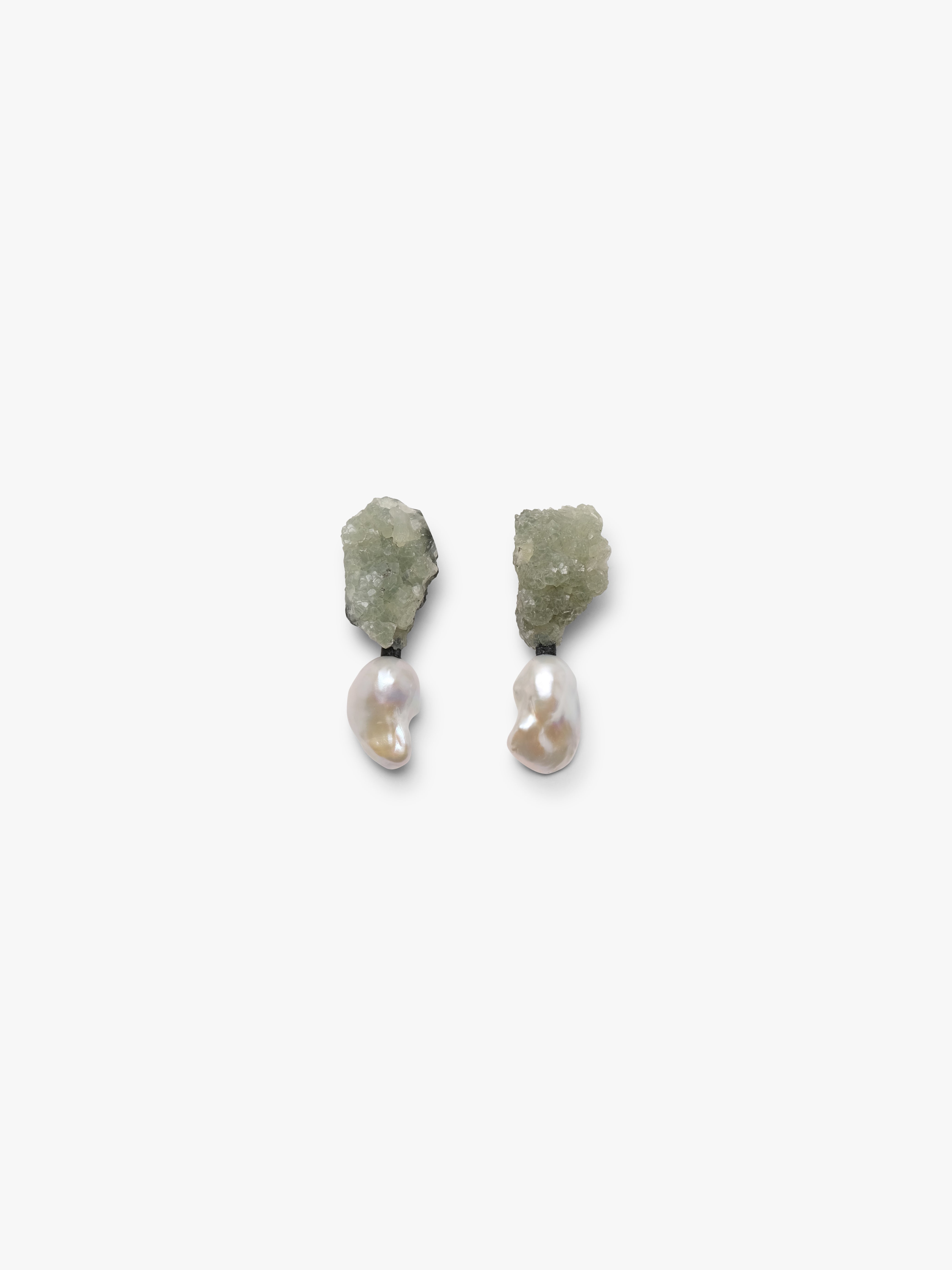 Earrings: prehnite, baroque pearl
