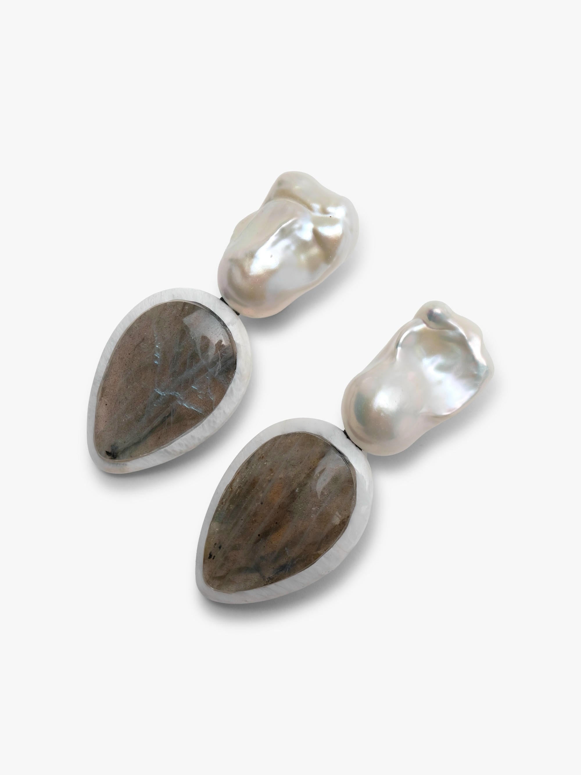 Earrings: baroque pearl, labradorite, scolotite