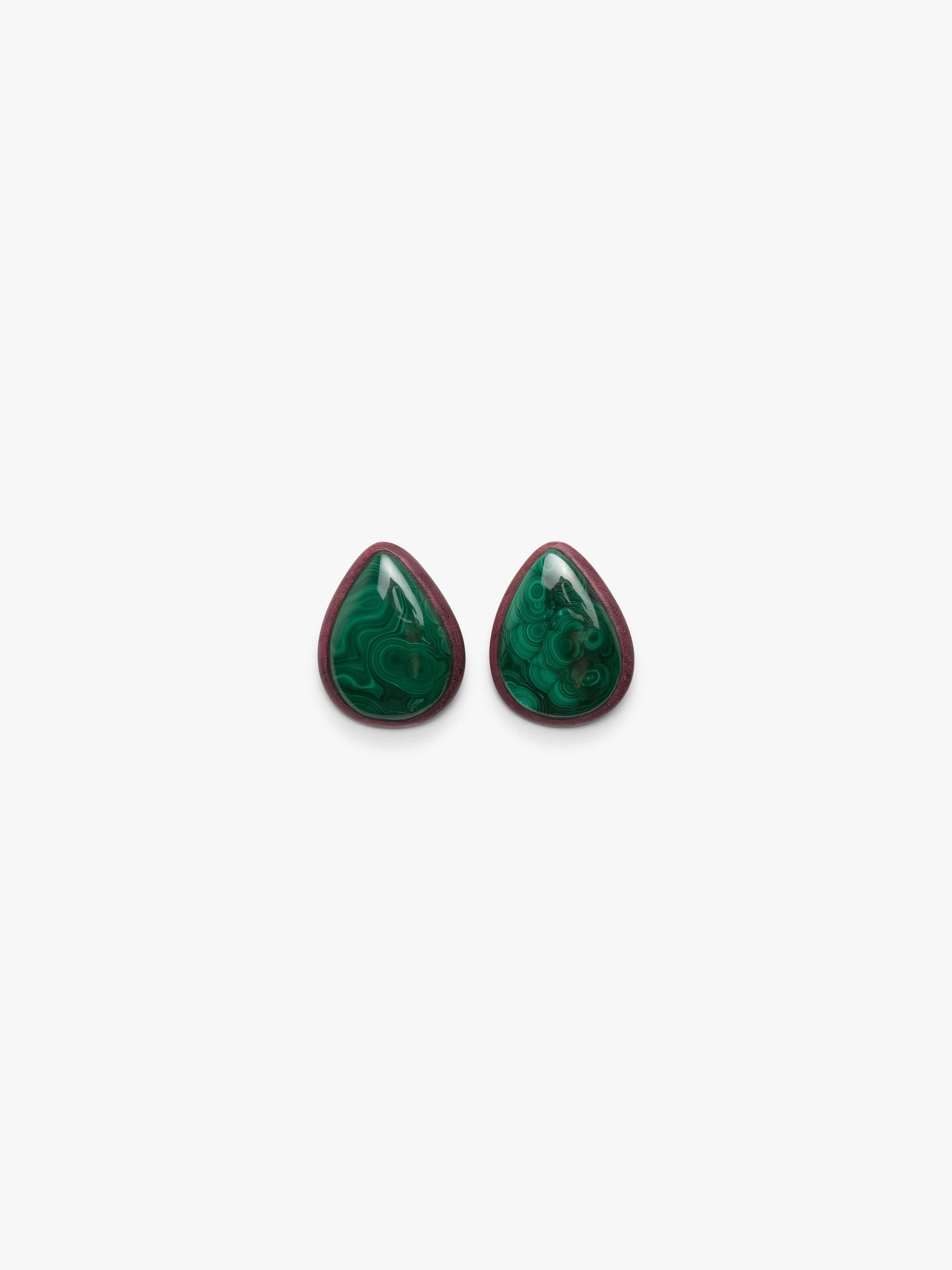 Earrings: malachite, amaranth
