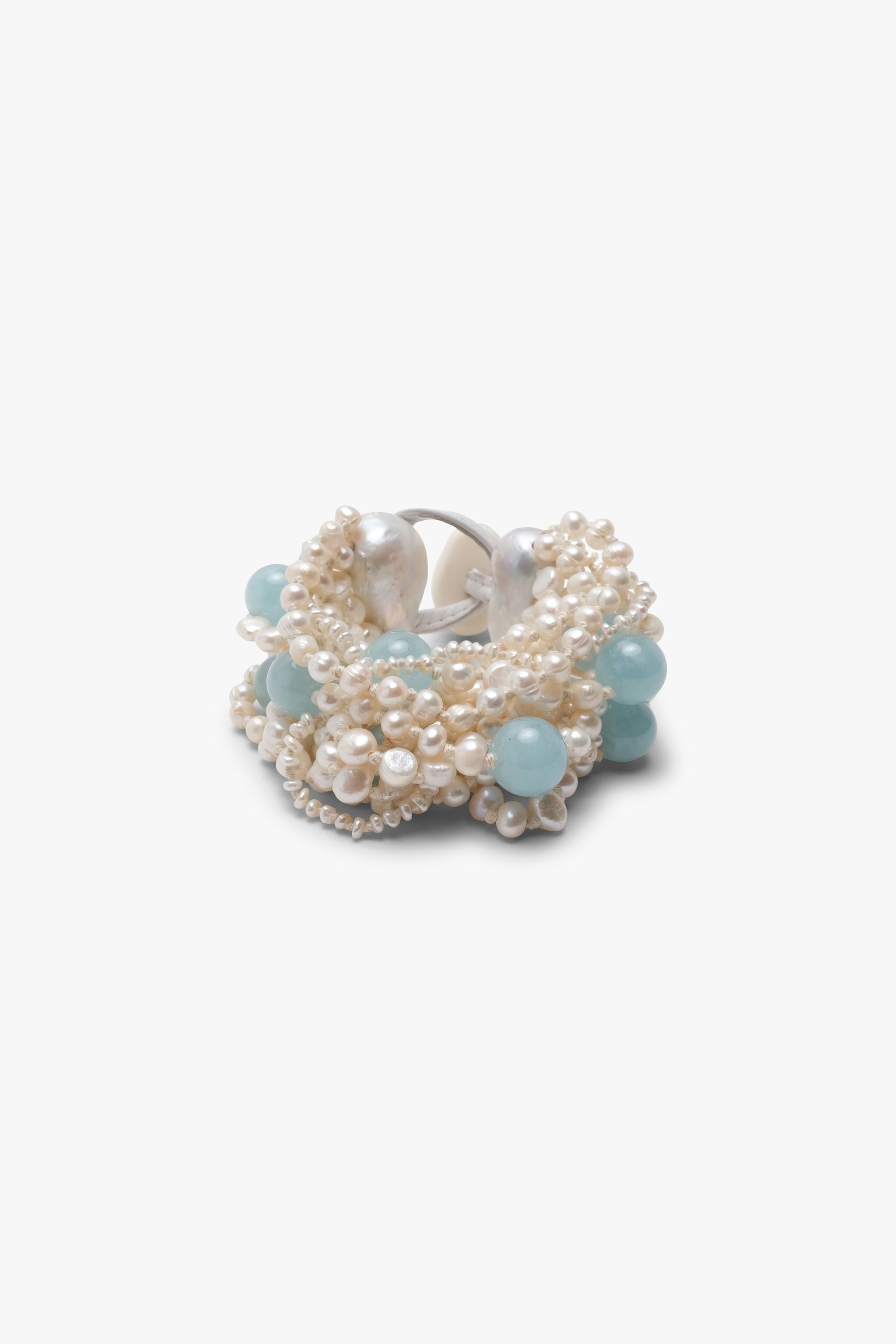 Bracelet: aquamarine, pearls