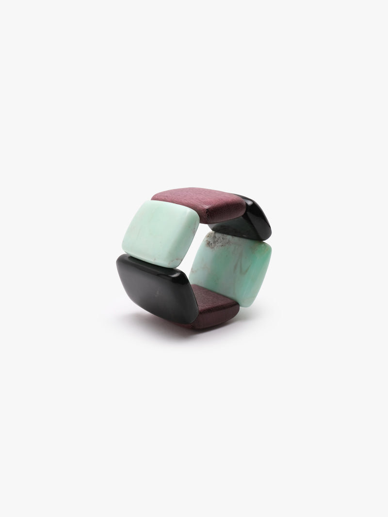 Bracelet: horn, amarant, chrysoprase