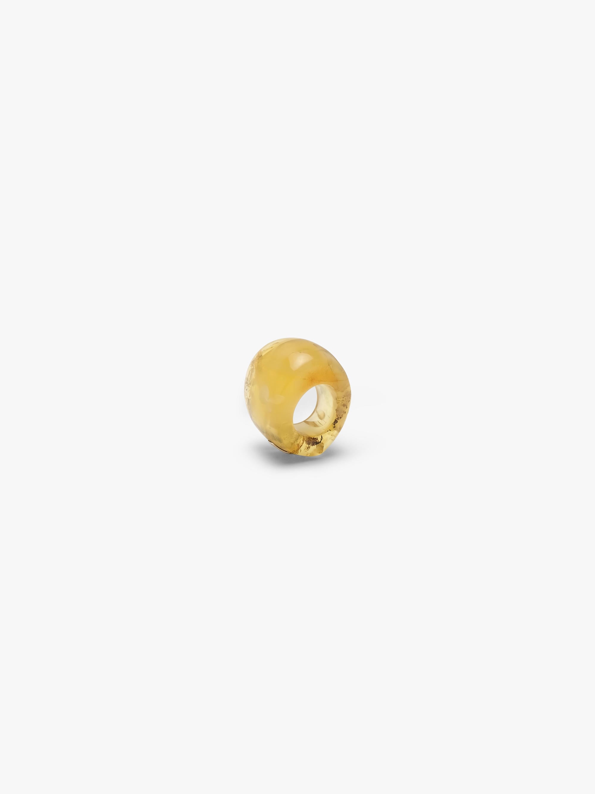 Ring: amber