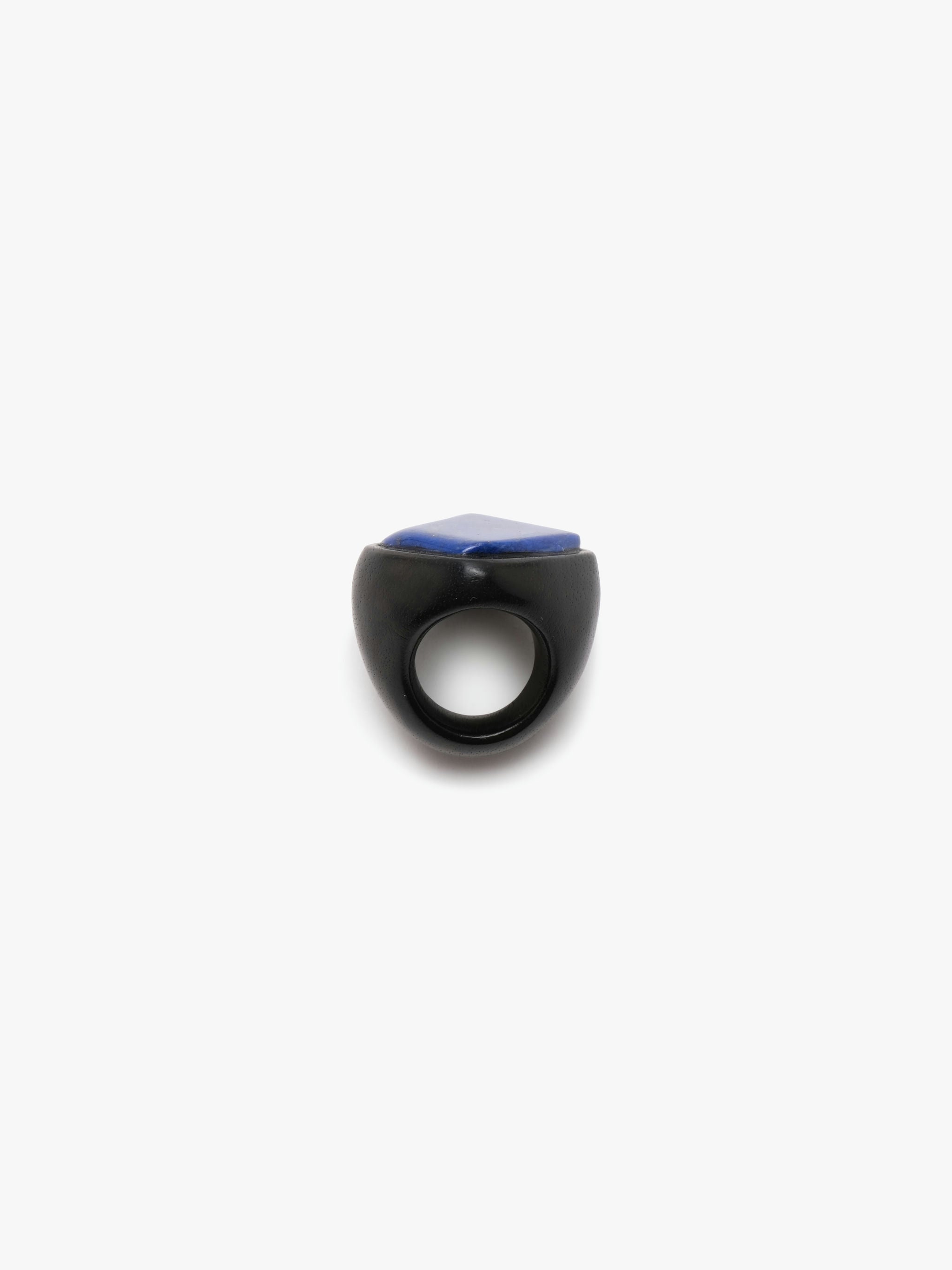 Ring: lapis lazuli, ebony