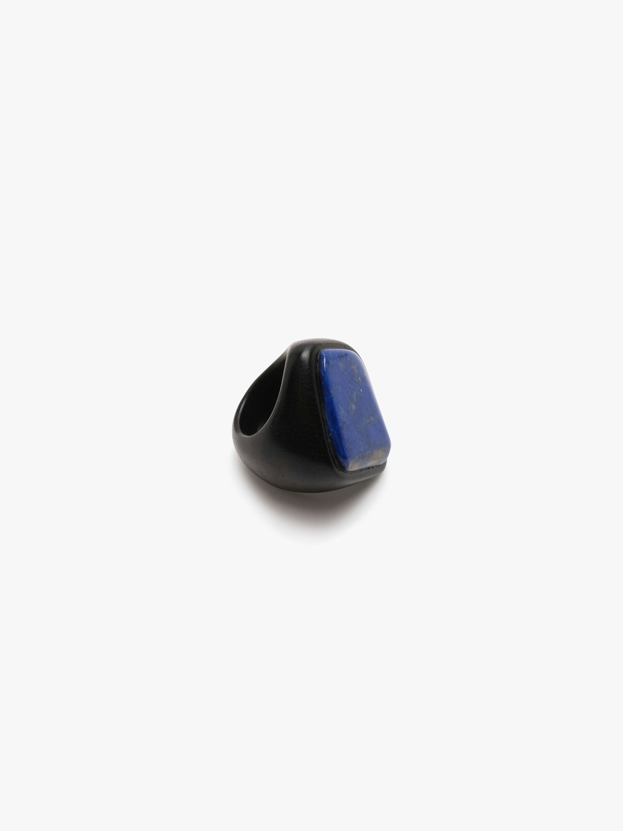 Ring: lapis lazuli, ebony