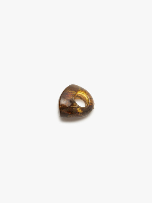 Ring: amber