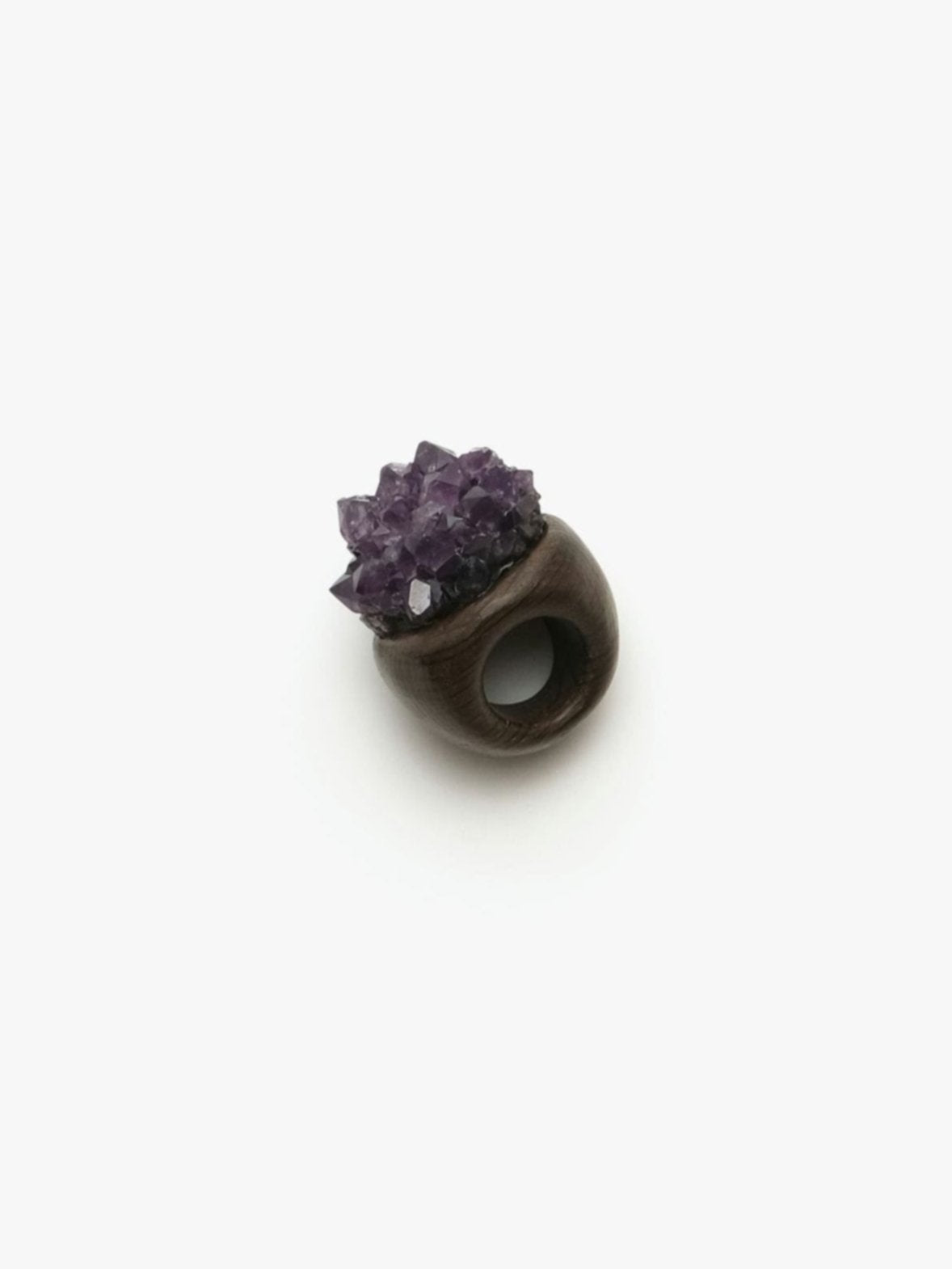 Ring: amethyst, bog oak