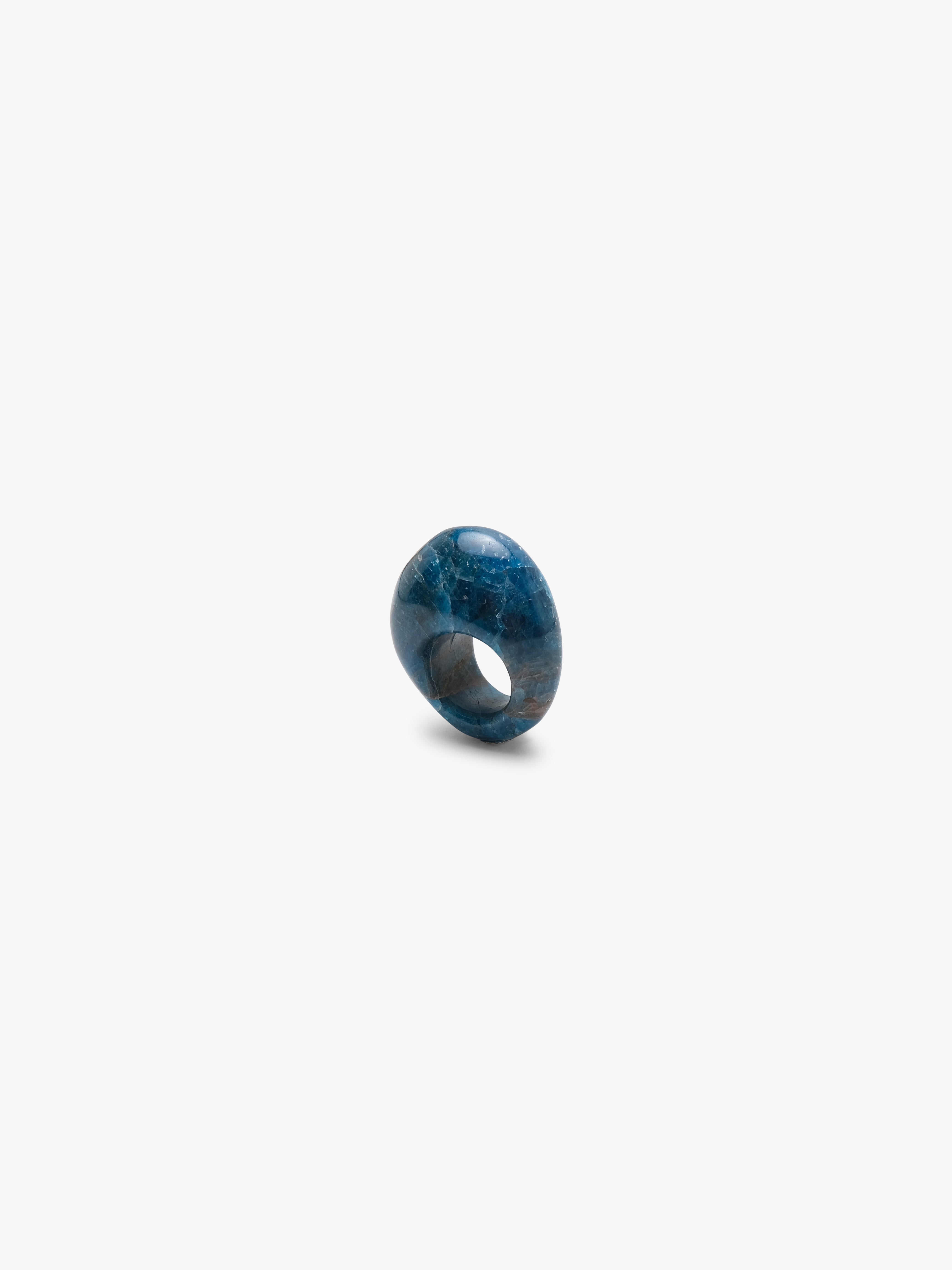 Ring: apatite