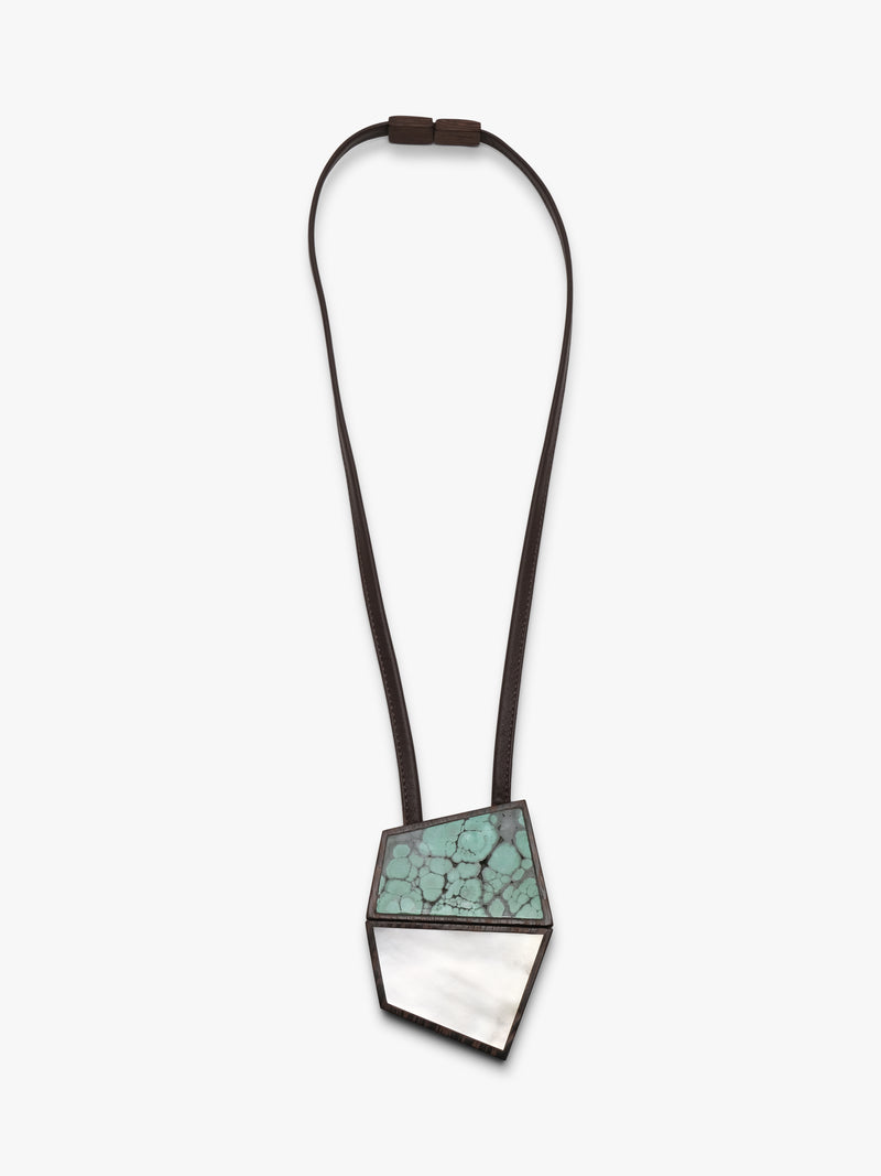 Pendant: pearl, malachite, wengé