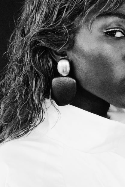 Luma earrings: acacia, dark silverfoil
