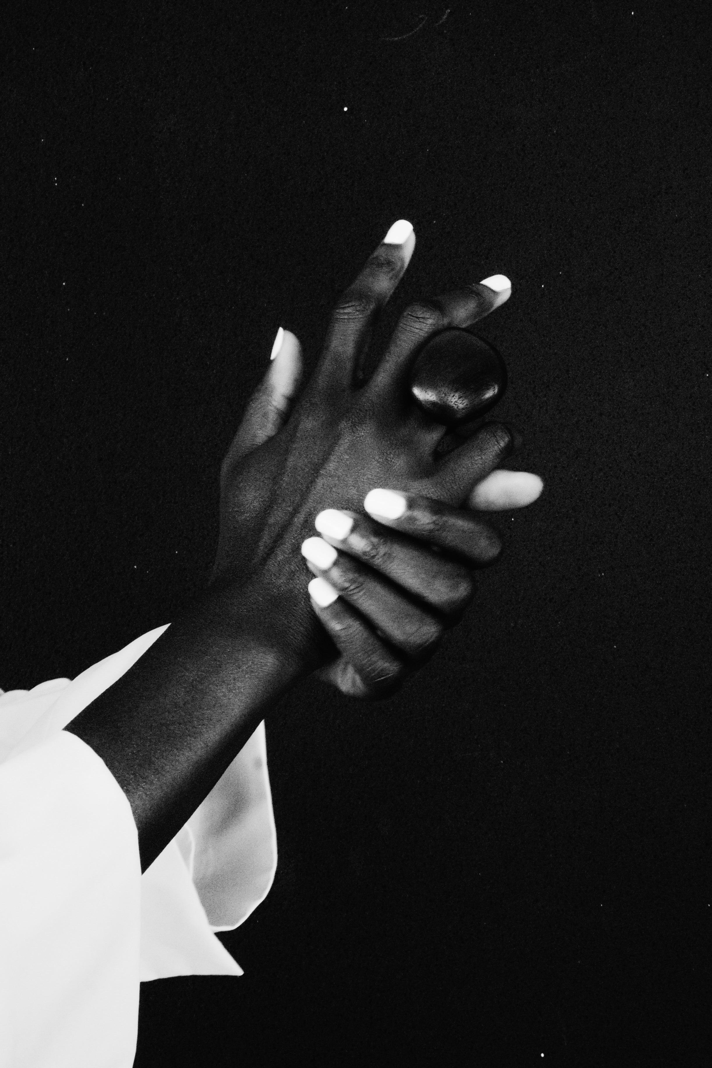 Pinea ring: black acacia