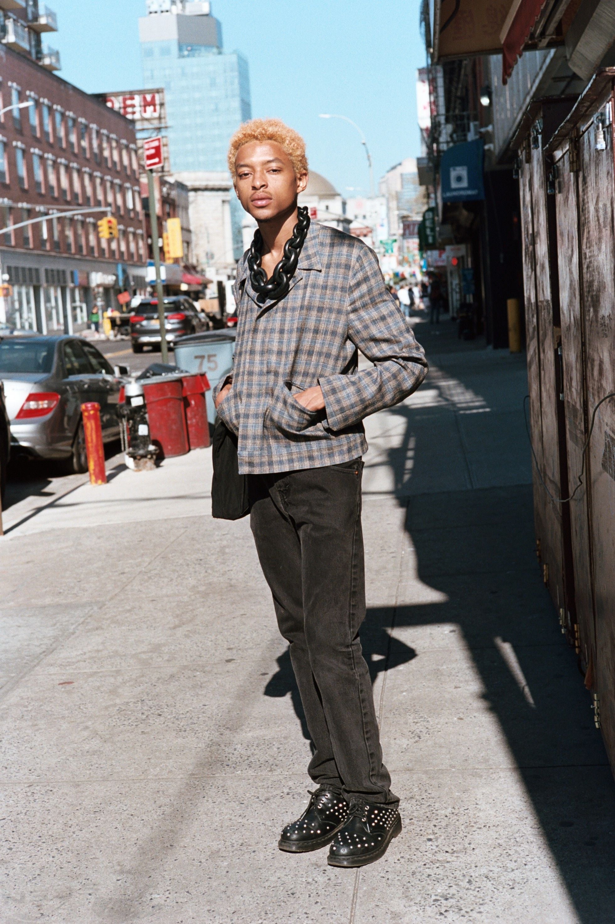 Delhi necklace: black acacia