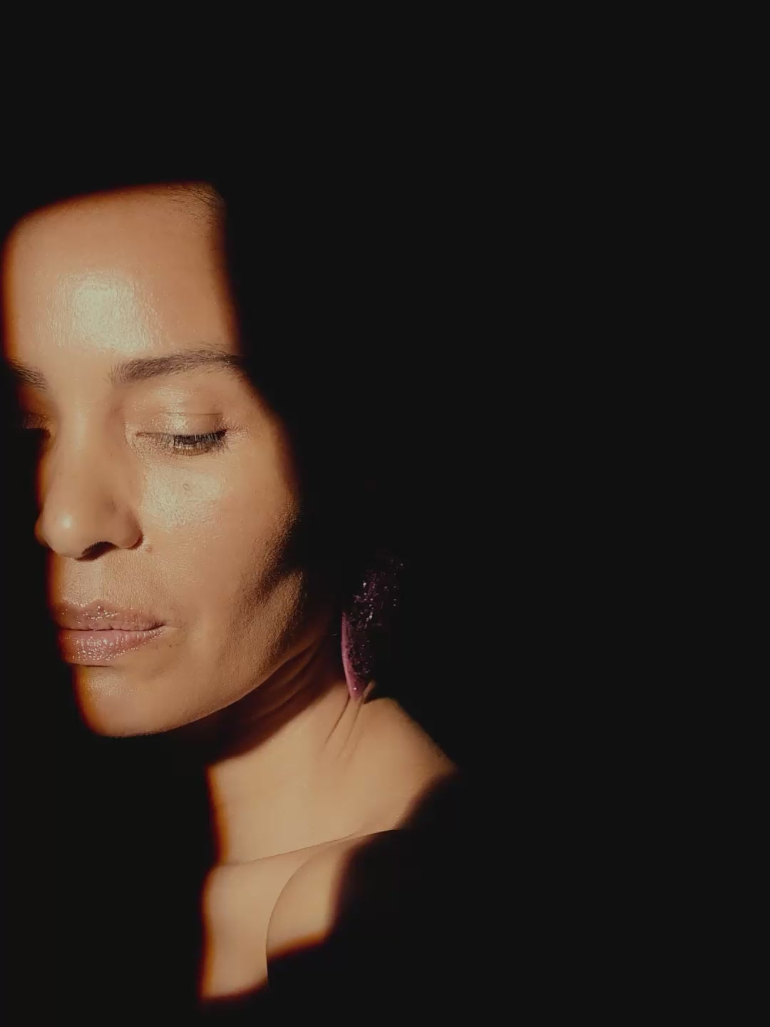 Fira earrings: pinkfoil, acacia